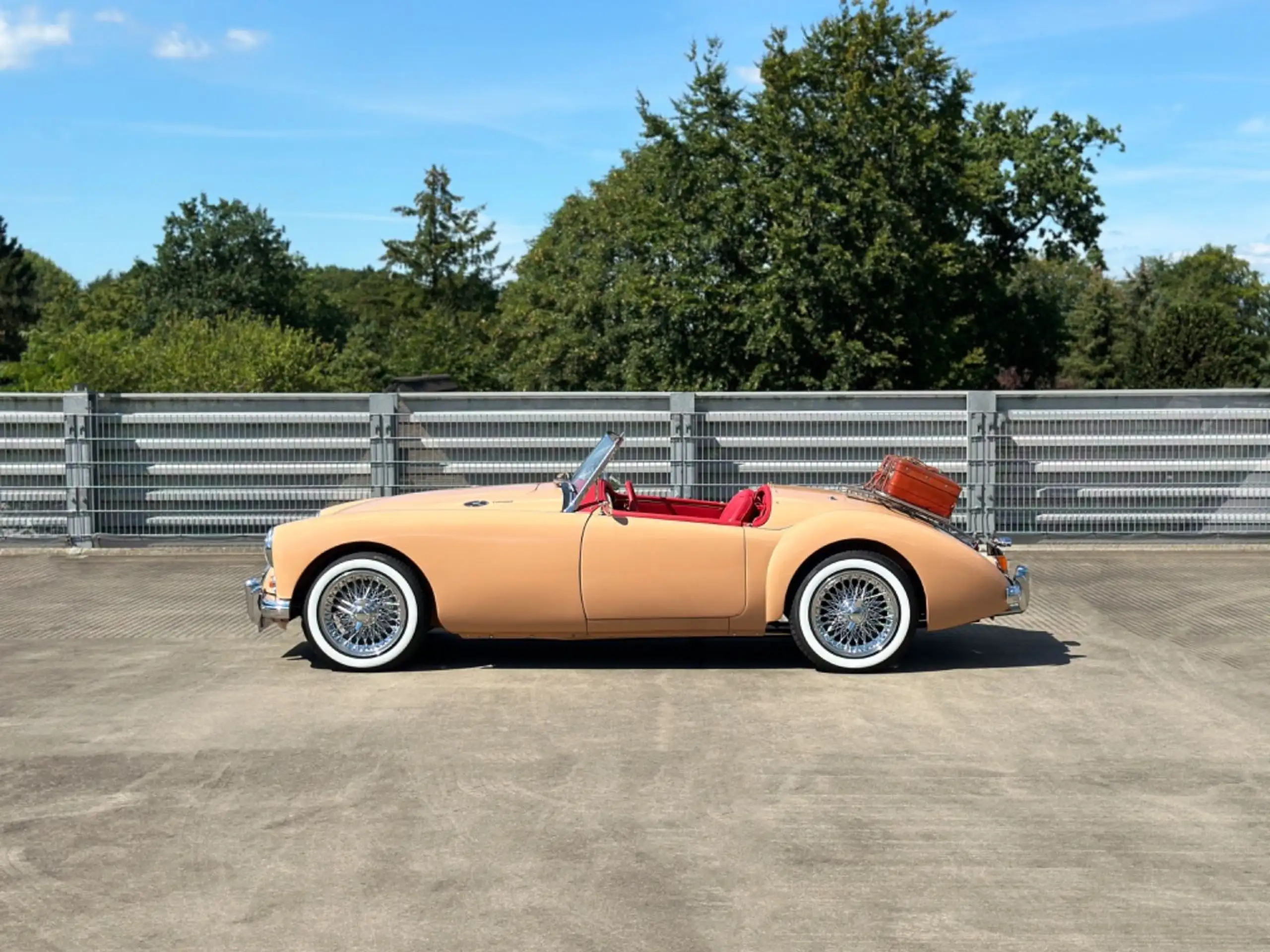 MG - MGA