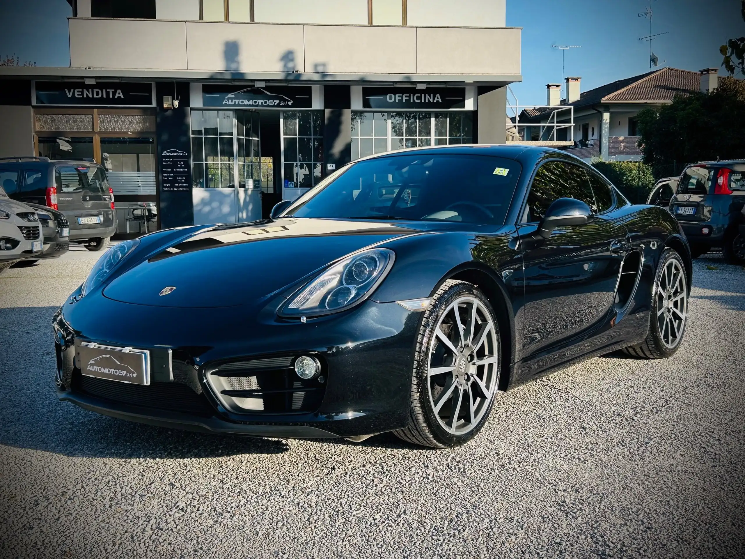 Porsche - Cayman