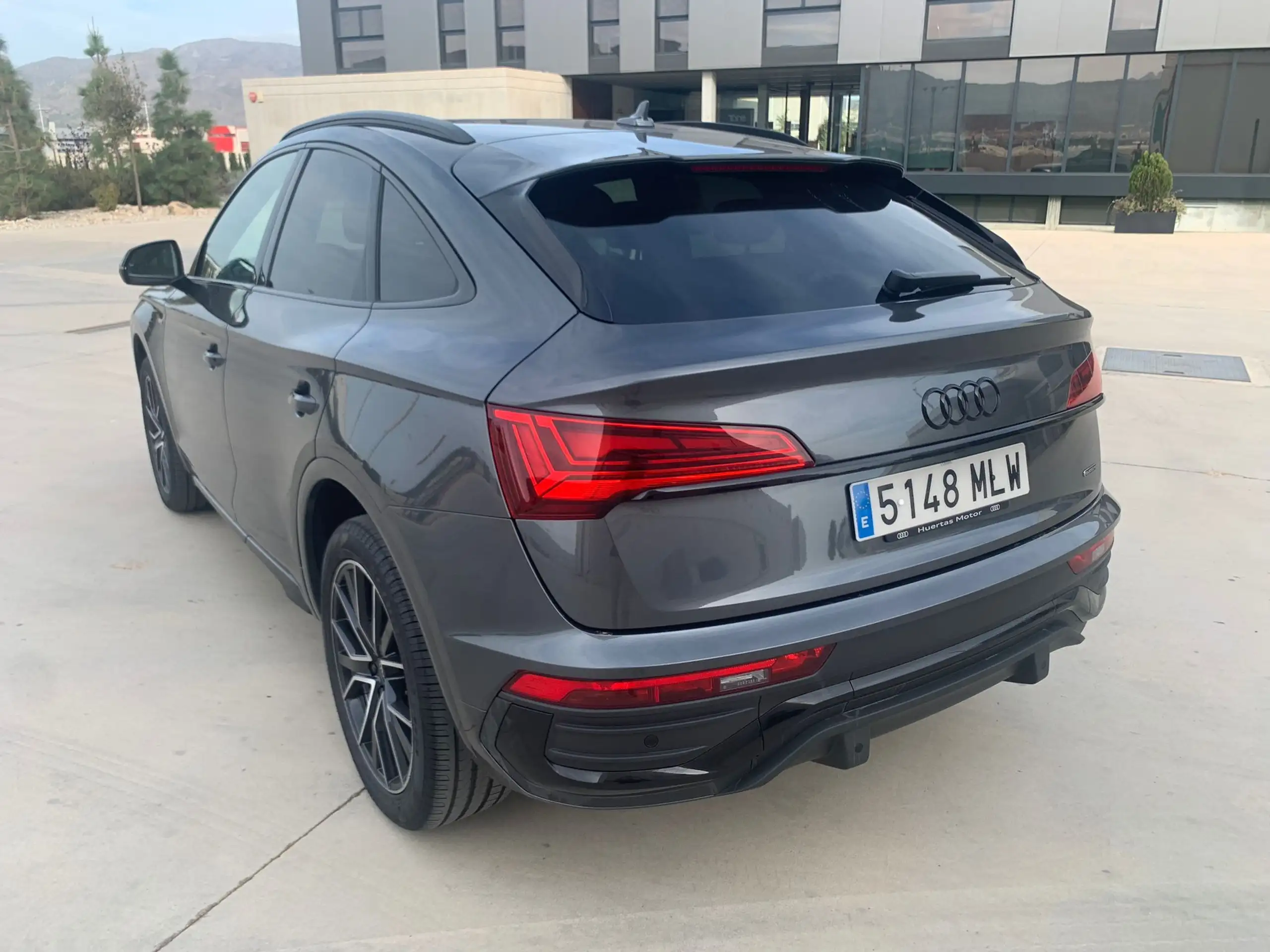 Audi - Q5