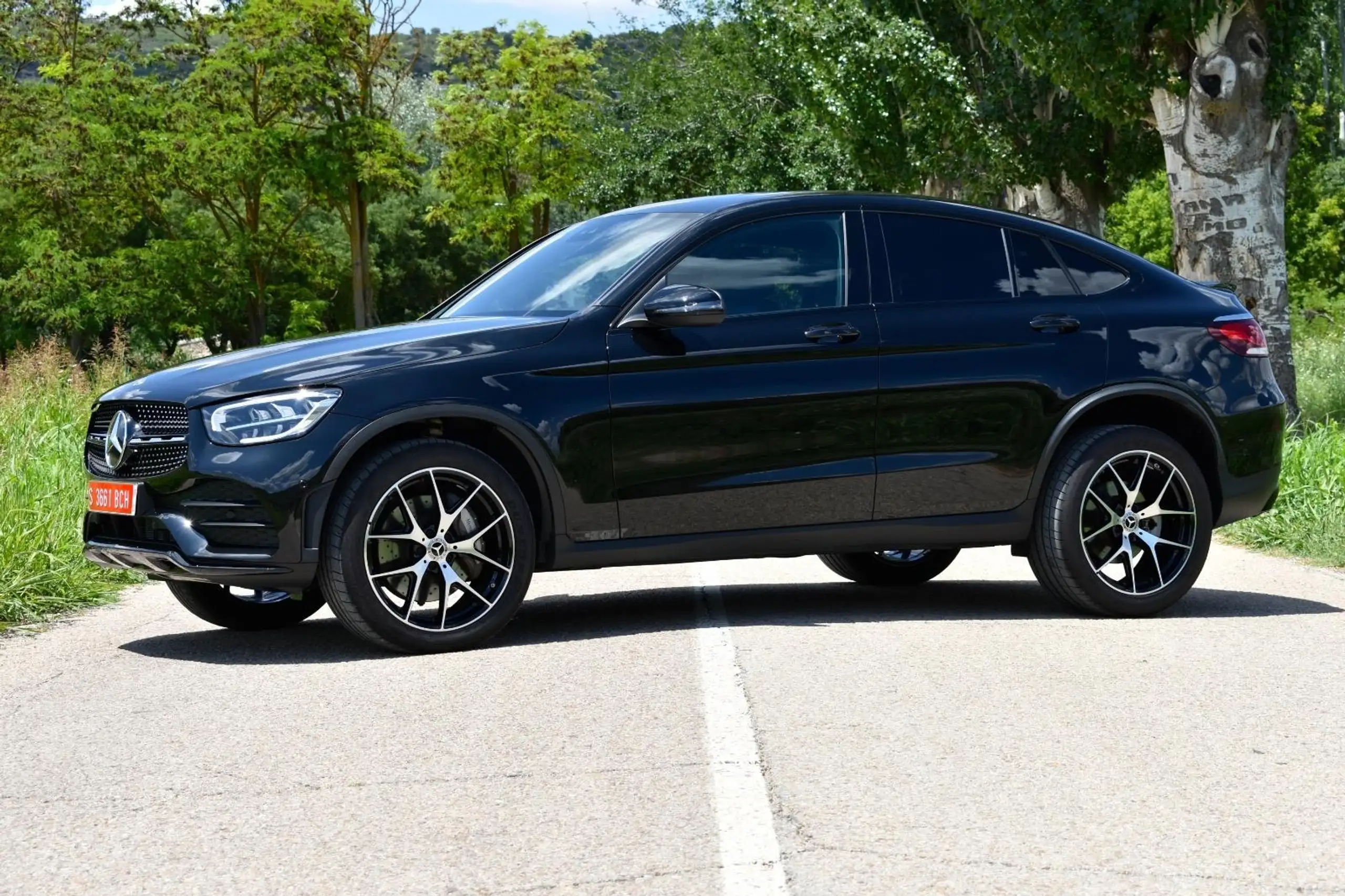 Mercedes-Benz - GLC 300