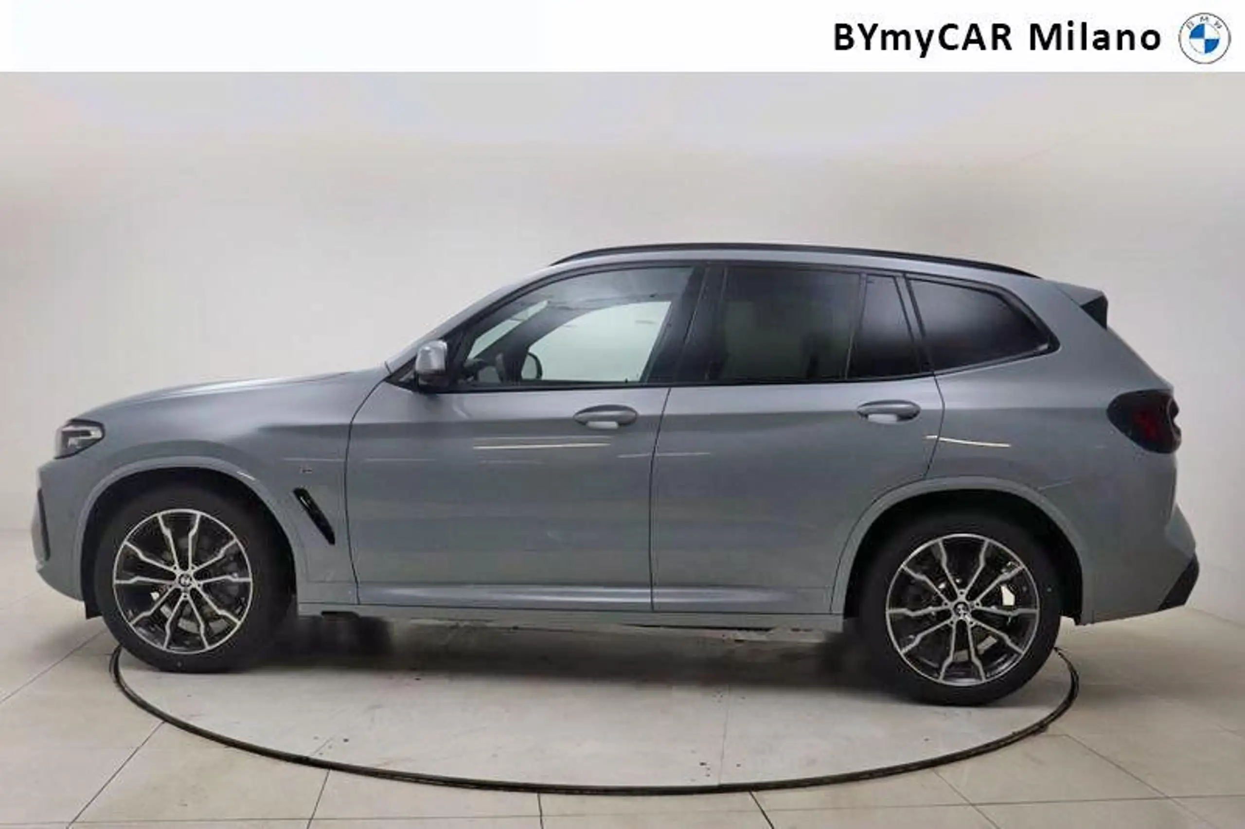 BMW - X3