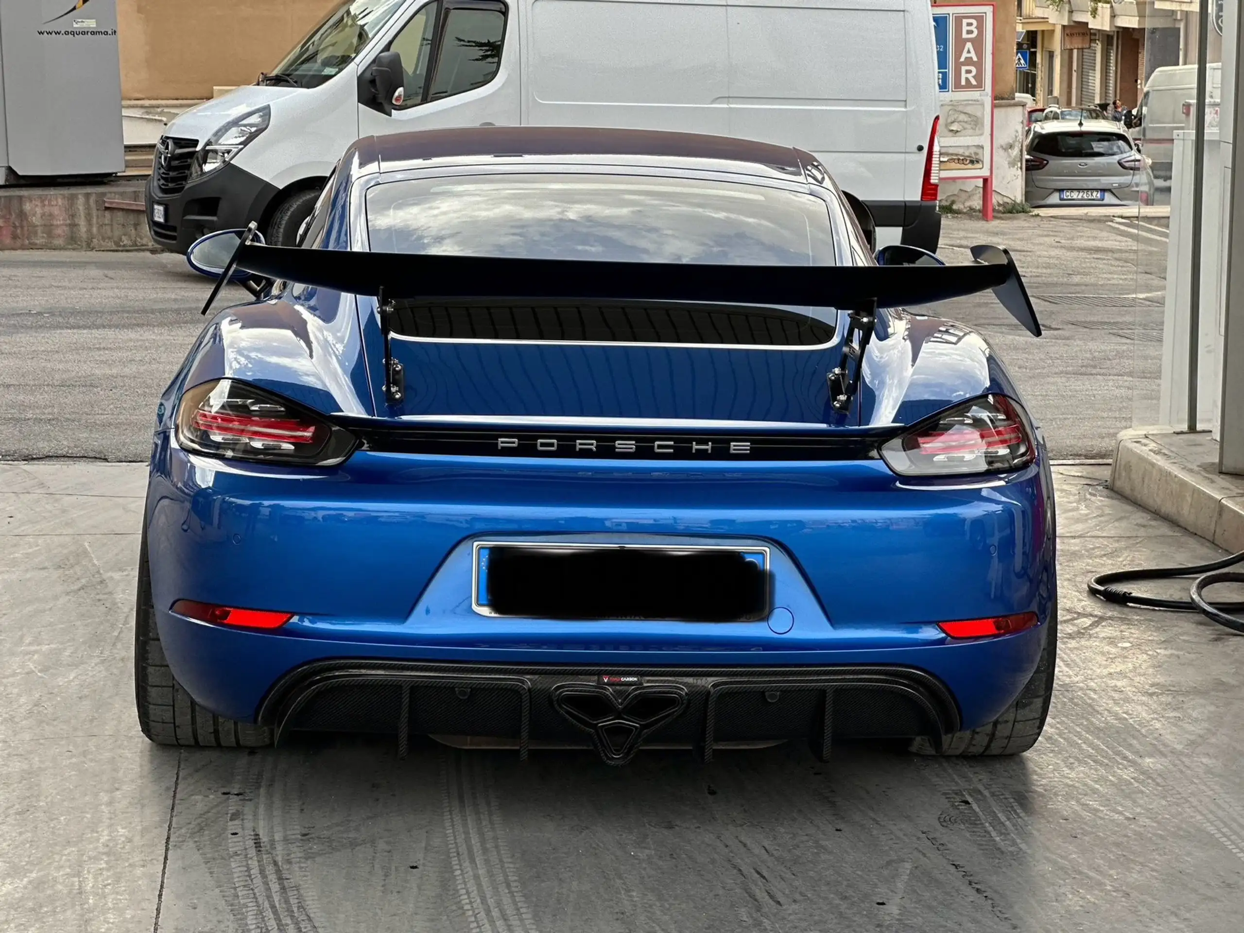 Porsche - Cayman