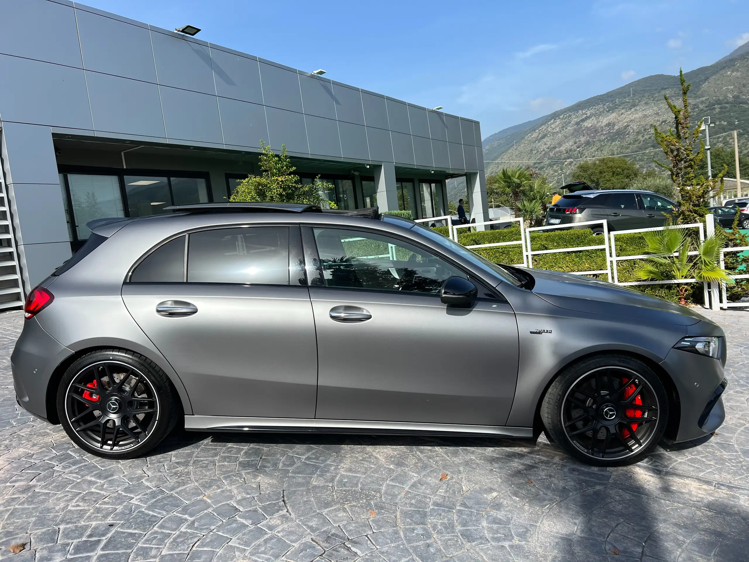 Mercedes-Benz - A 45 AMG