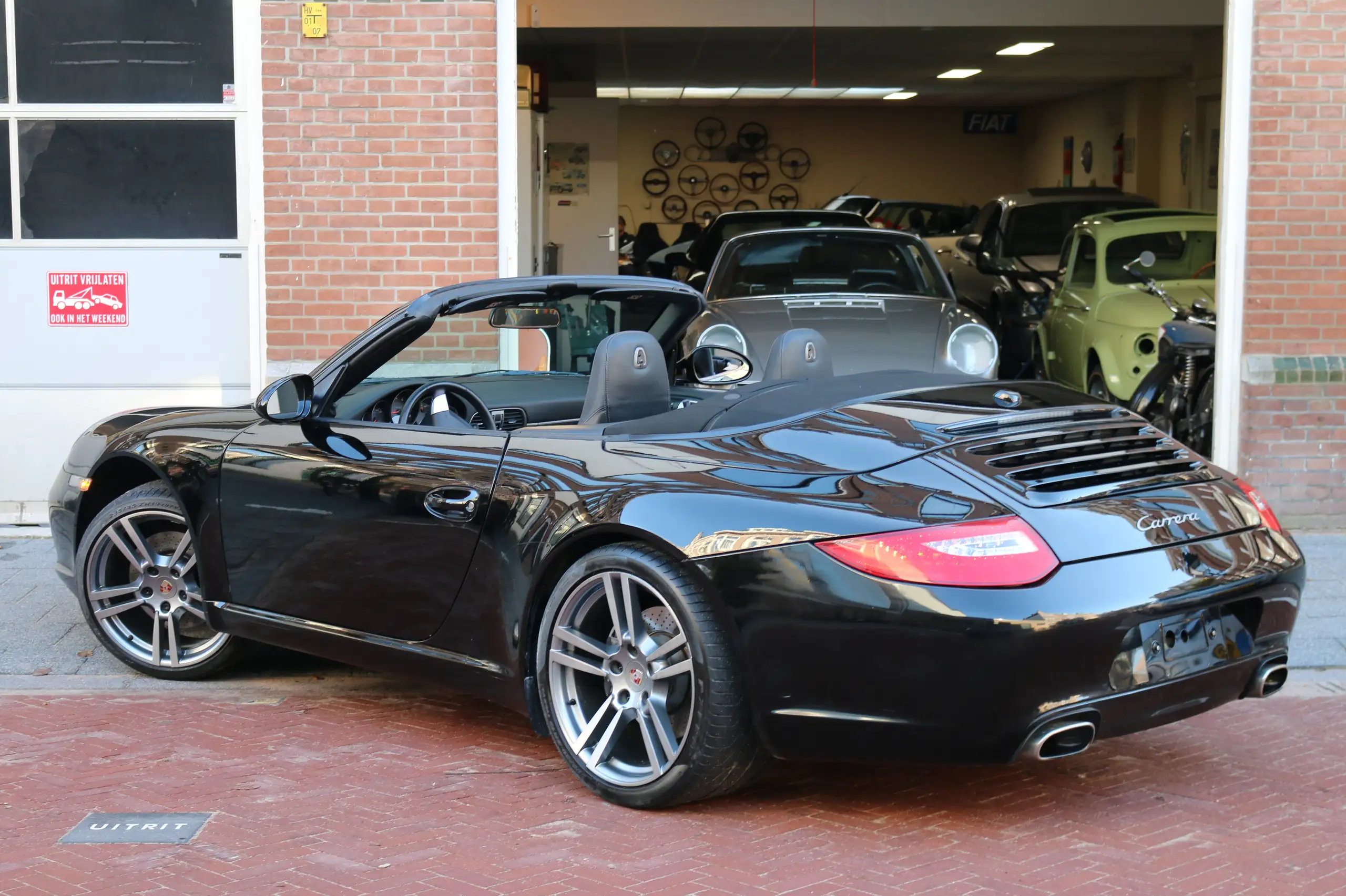 Porsche - 911