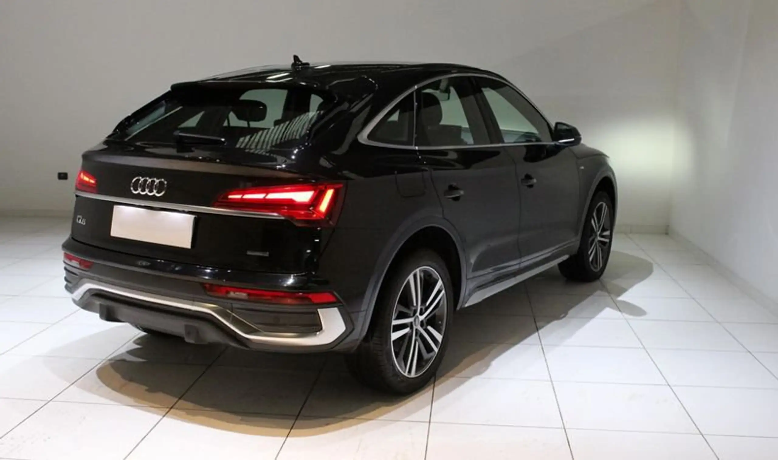 Audi - Q5