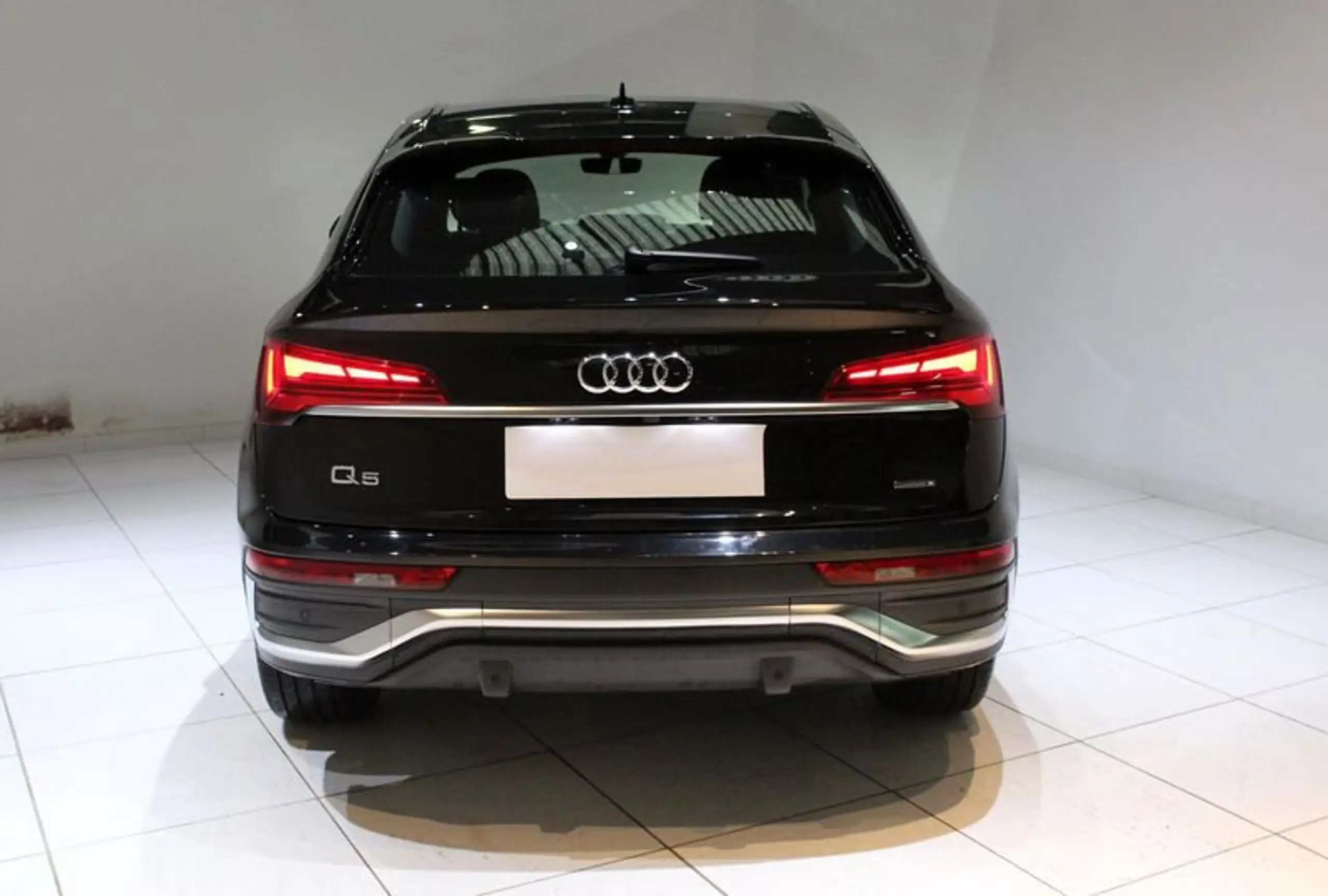 Audi - Q5