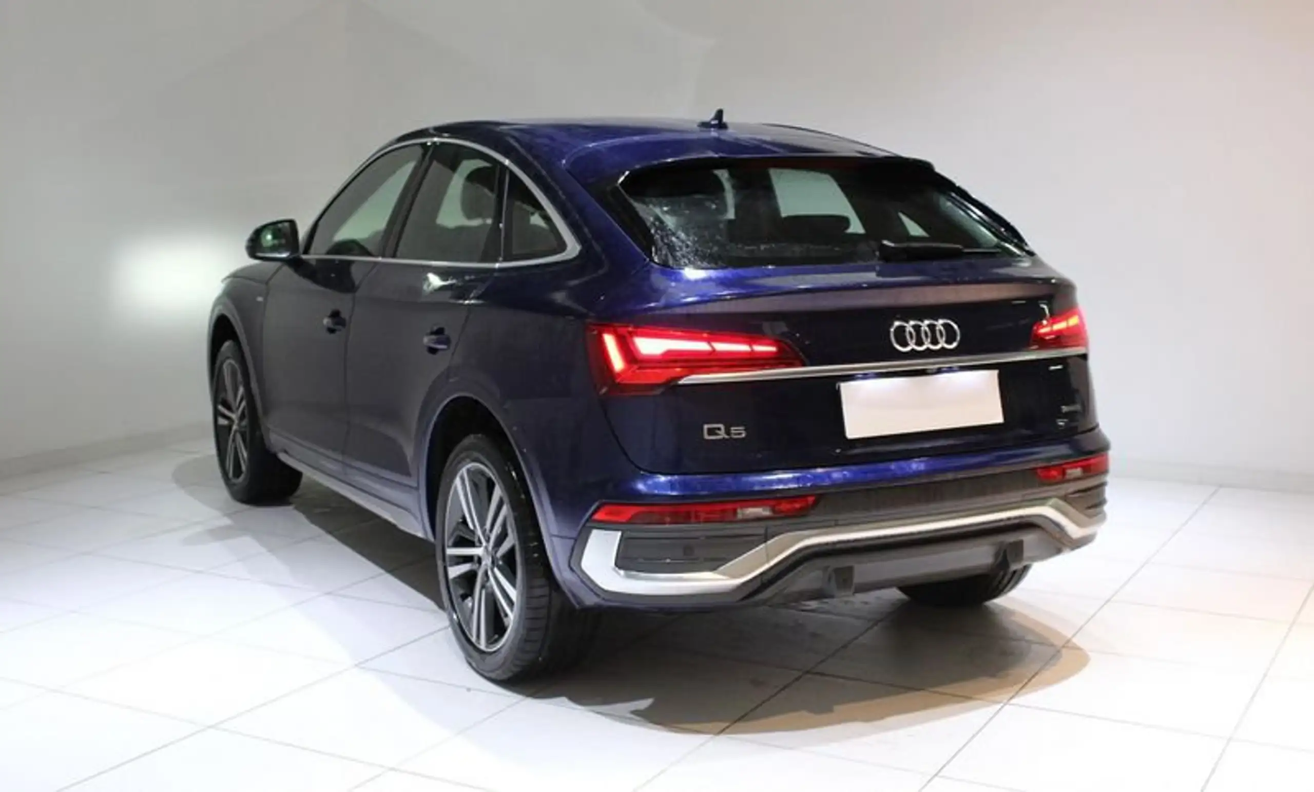 Audi - Q5