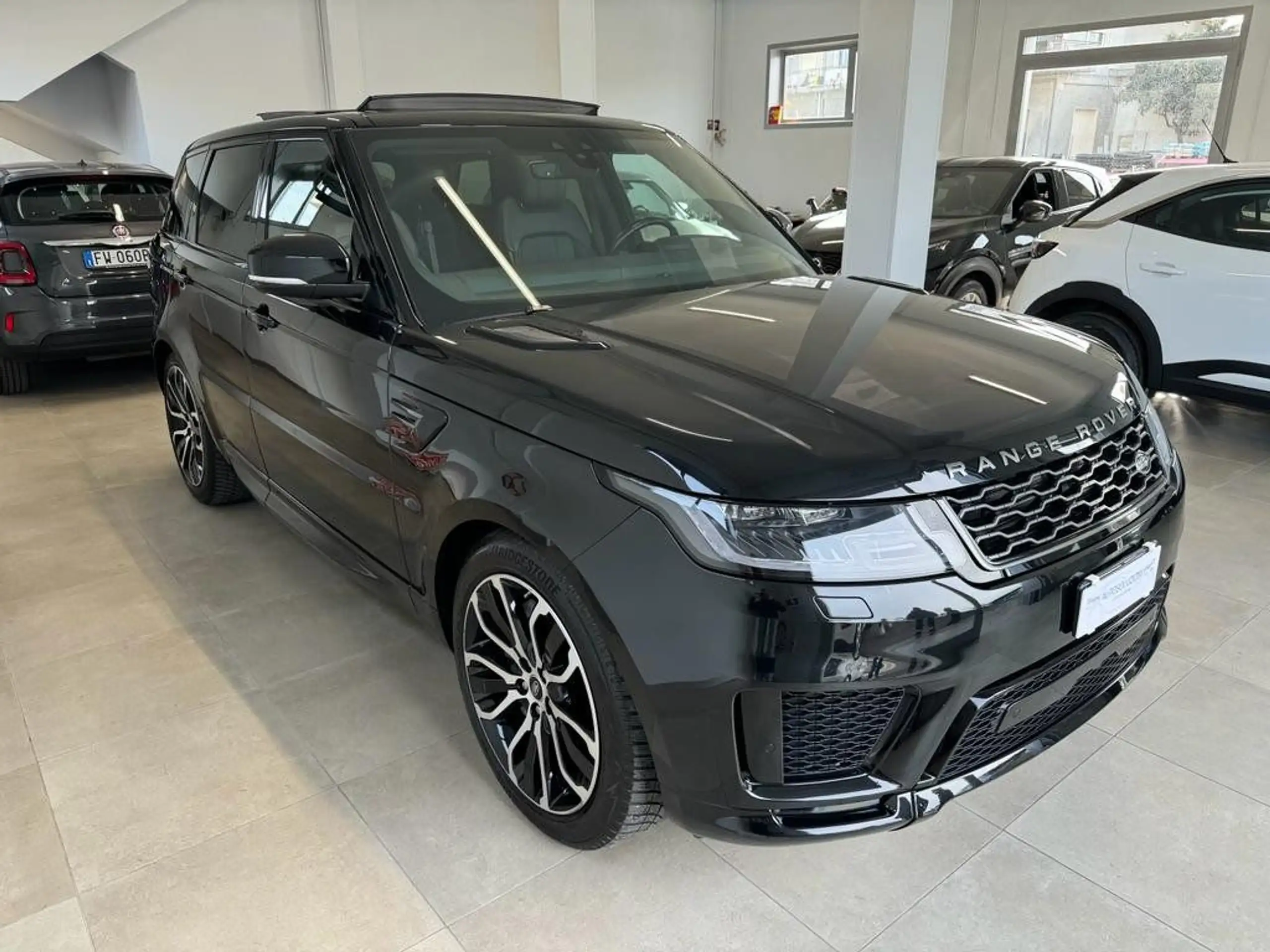 Land Rover - Range Rover Sport