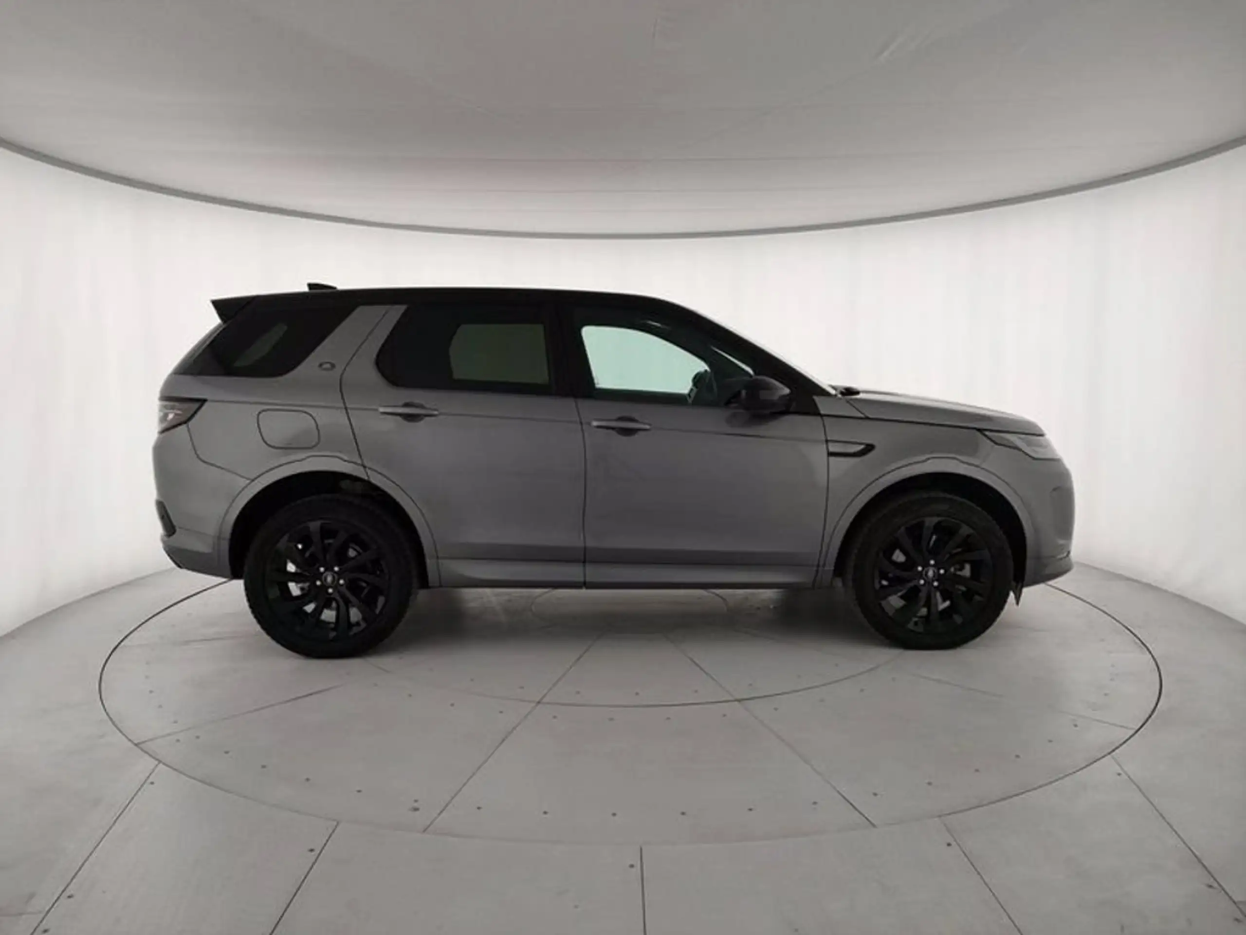 Land Rover - Discovery Sport