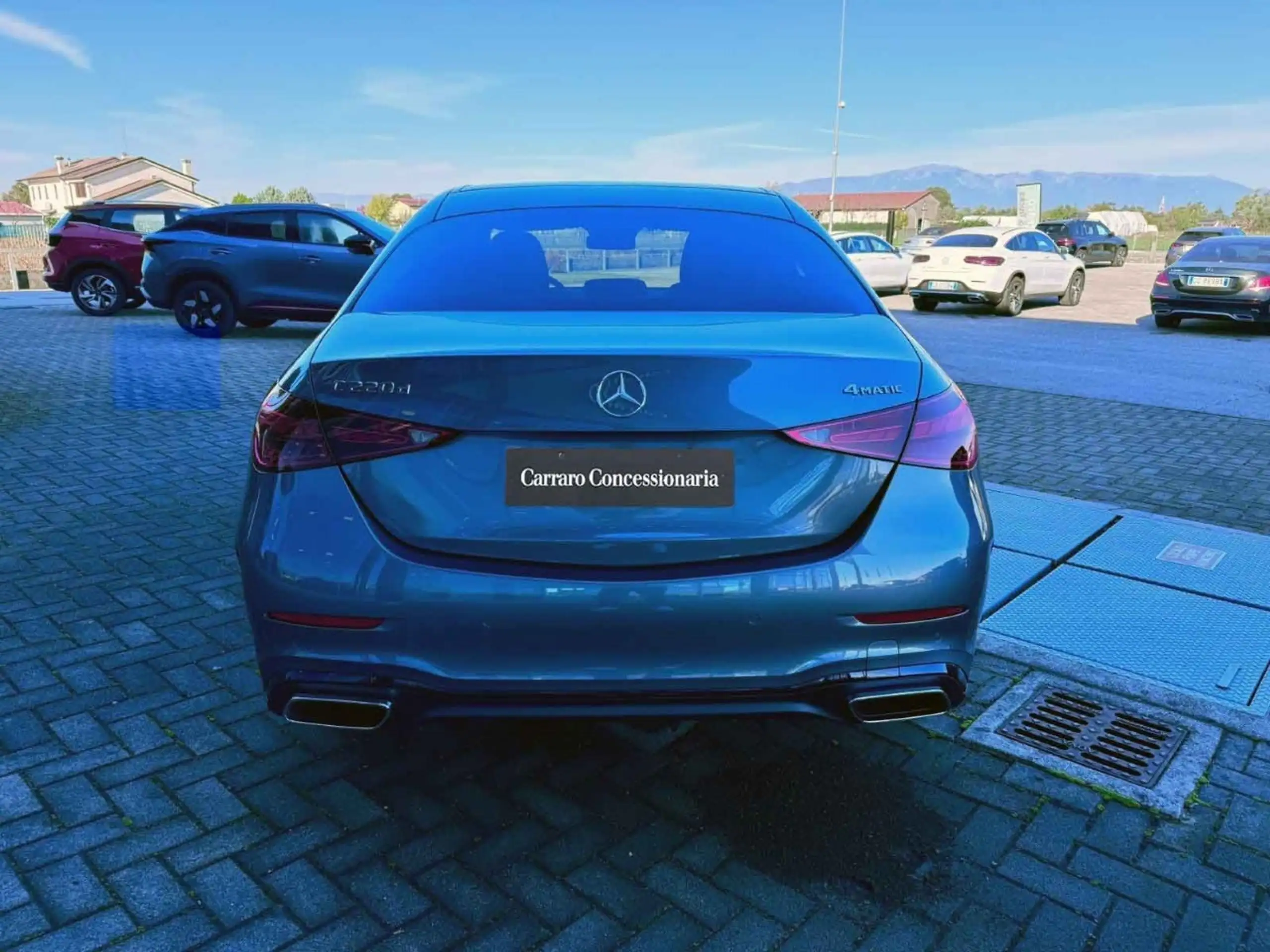 Mercedes-Benz - C 220