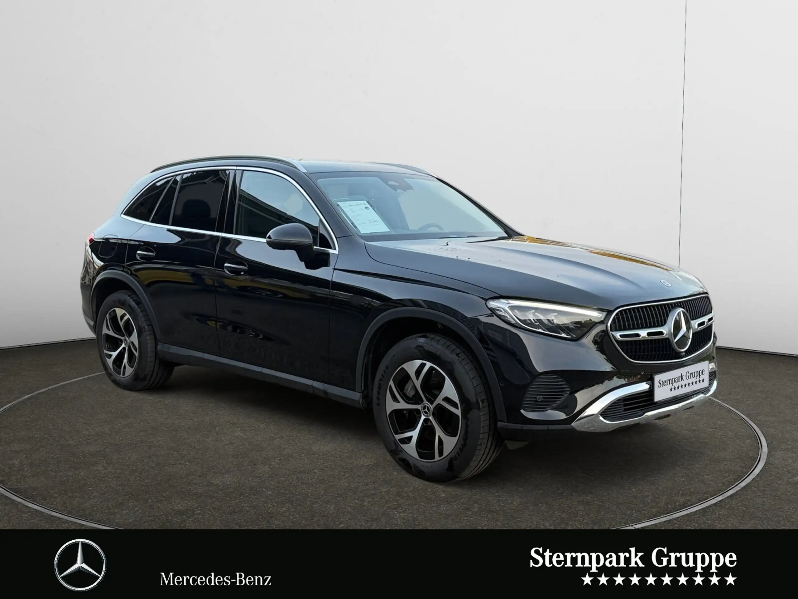 Mercedes-Benz - GLC 300