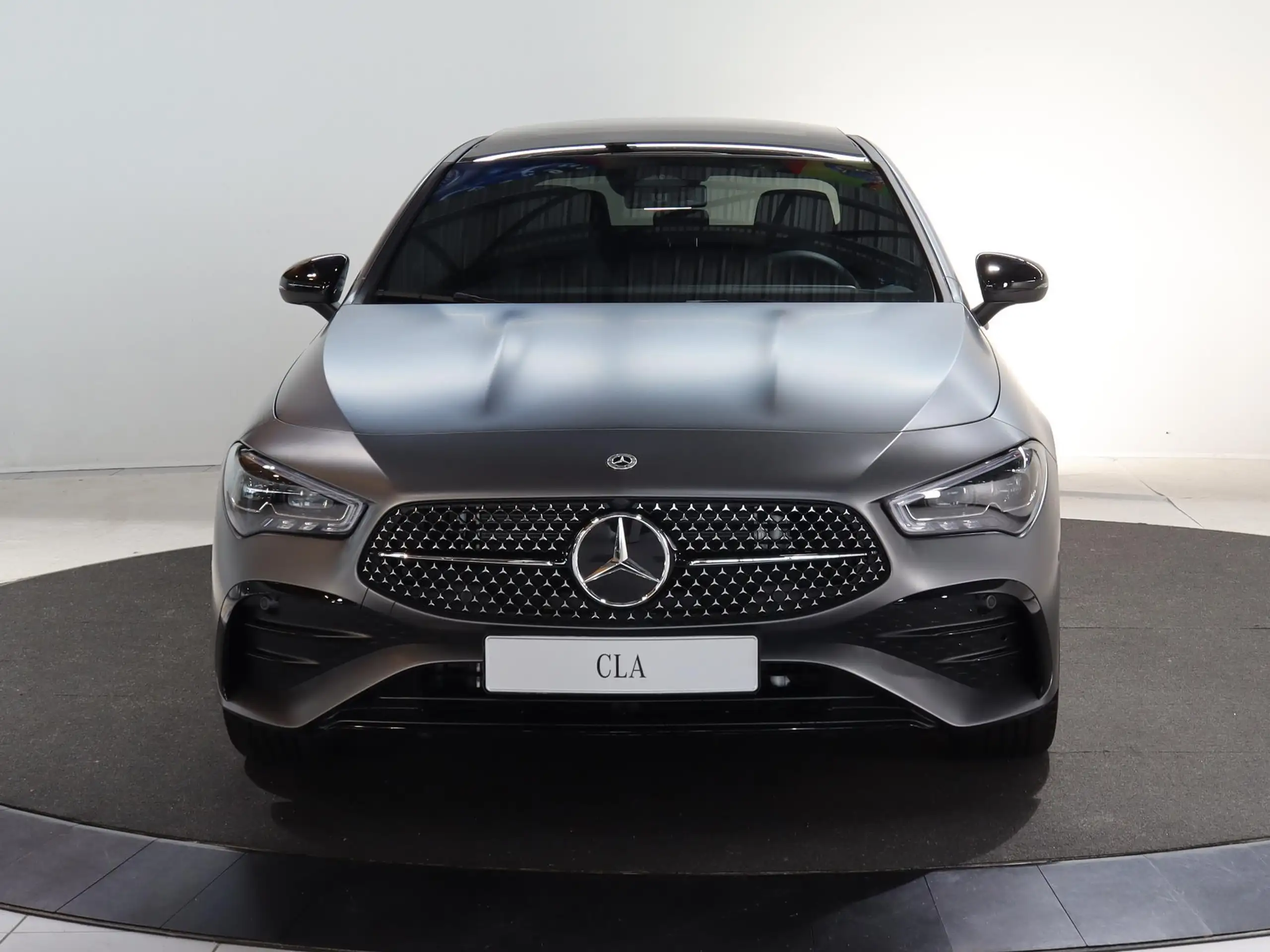 Mercedes-Benz - CLA 250