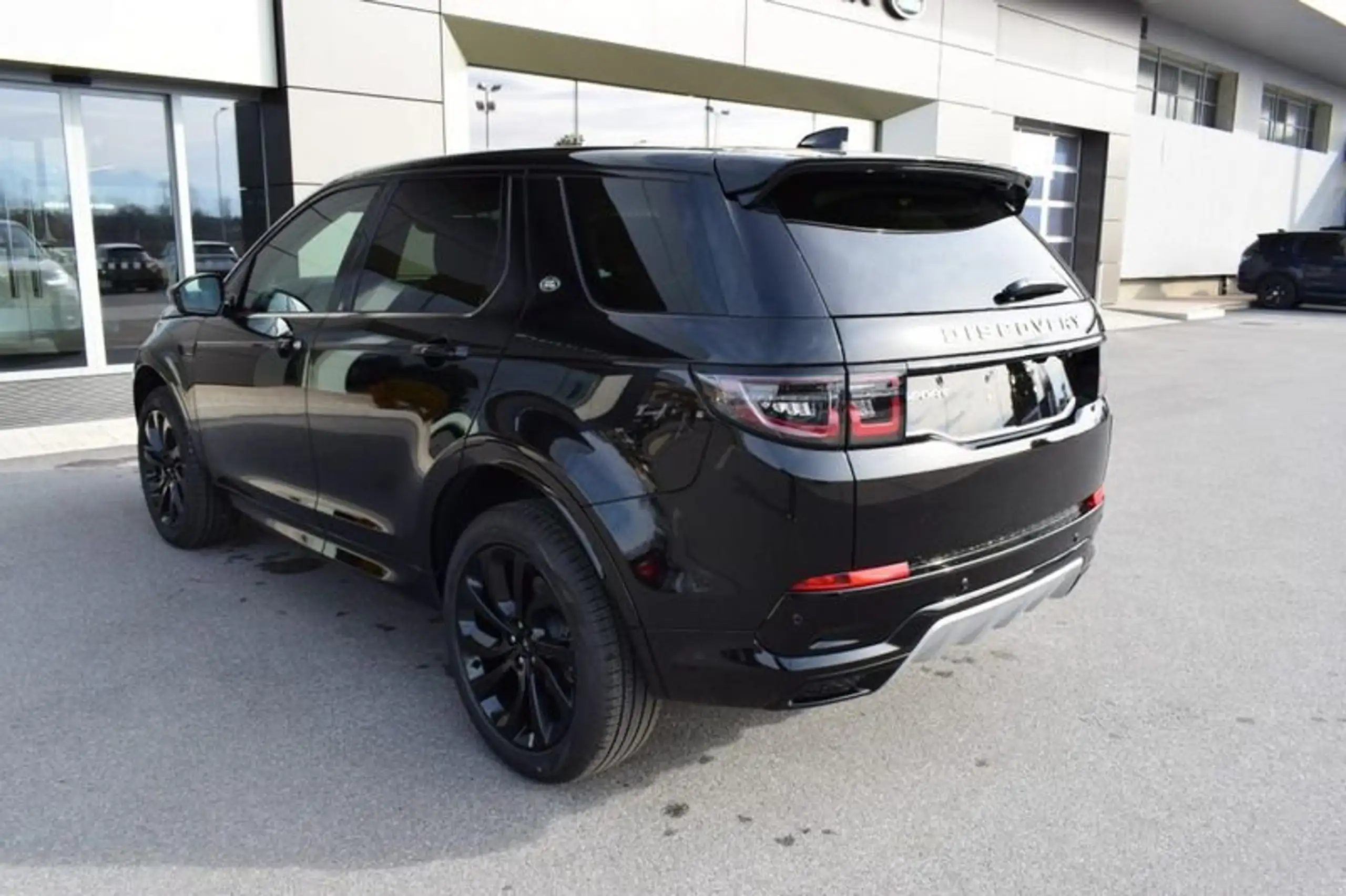 Land Rover - Discovery Sport