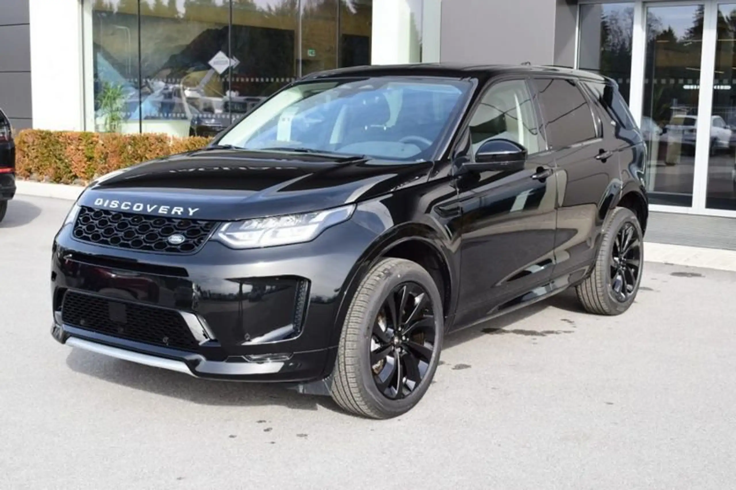 Land Rover Discovery Sport 2021