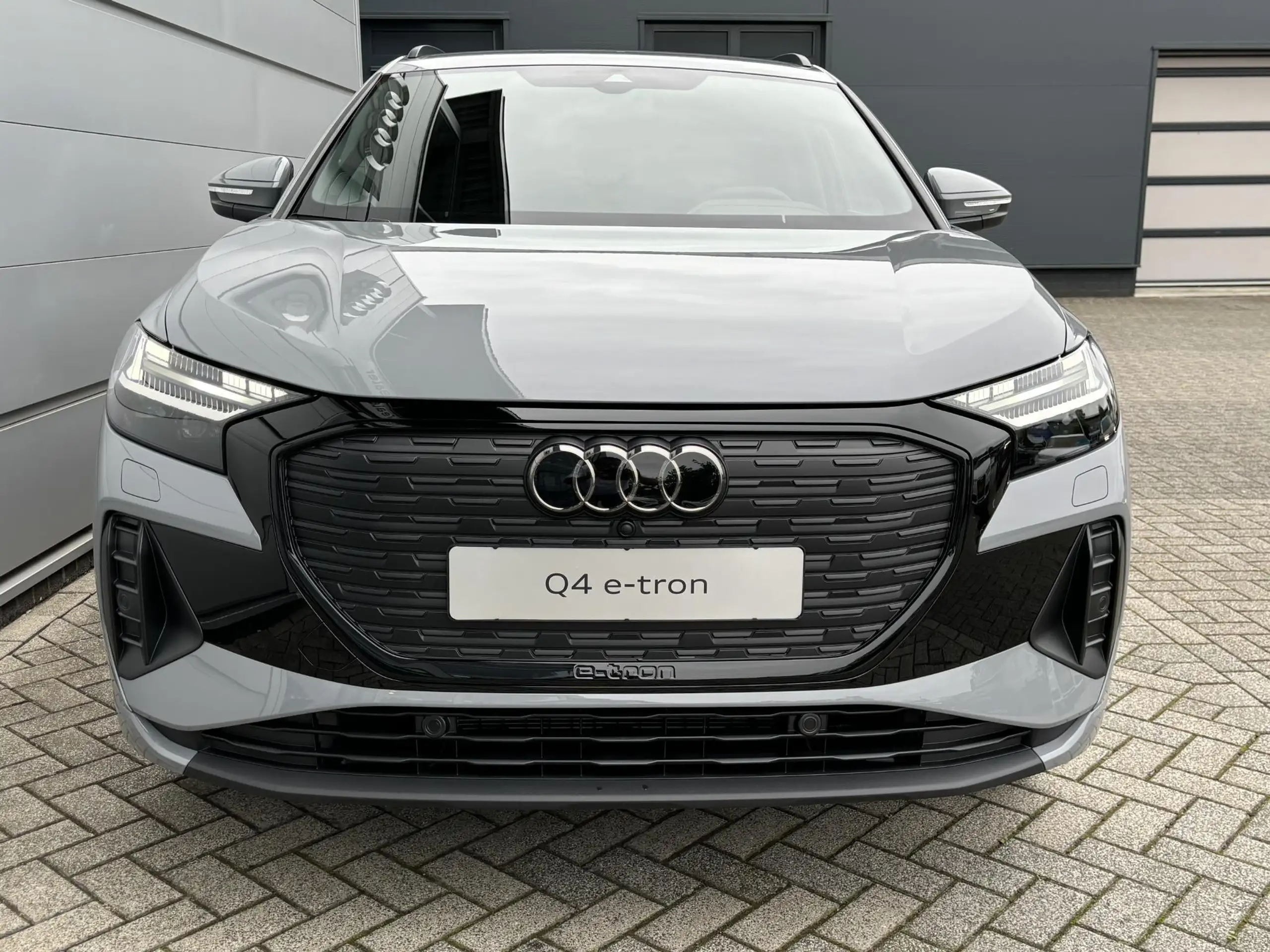 Audi - Q4 e-tron