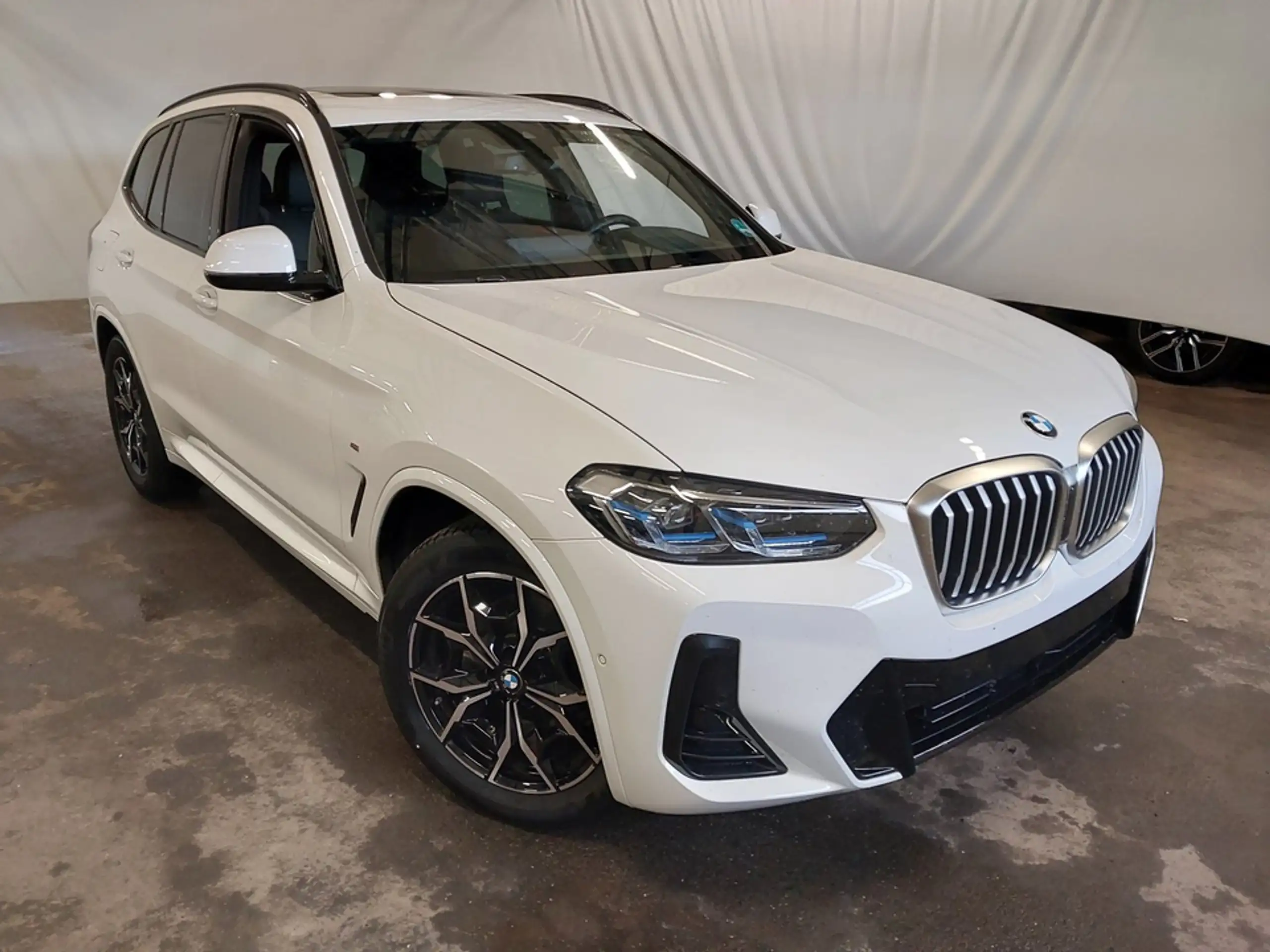 BMW - X3