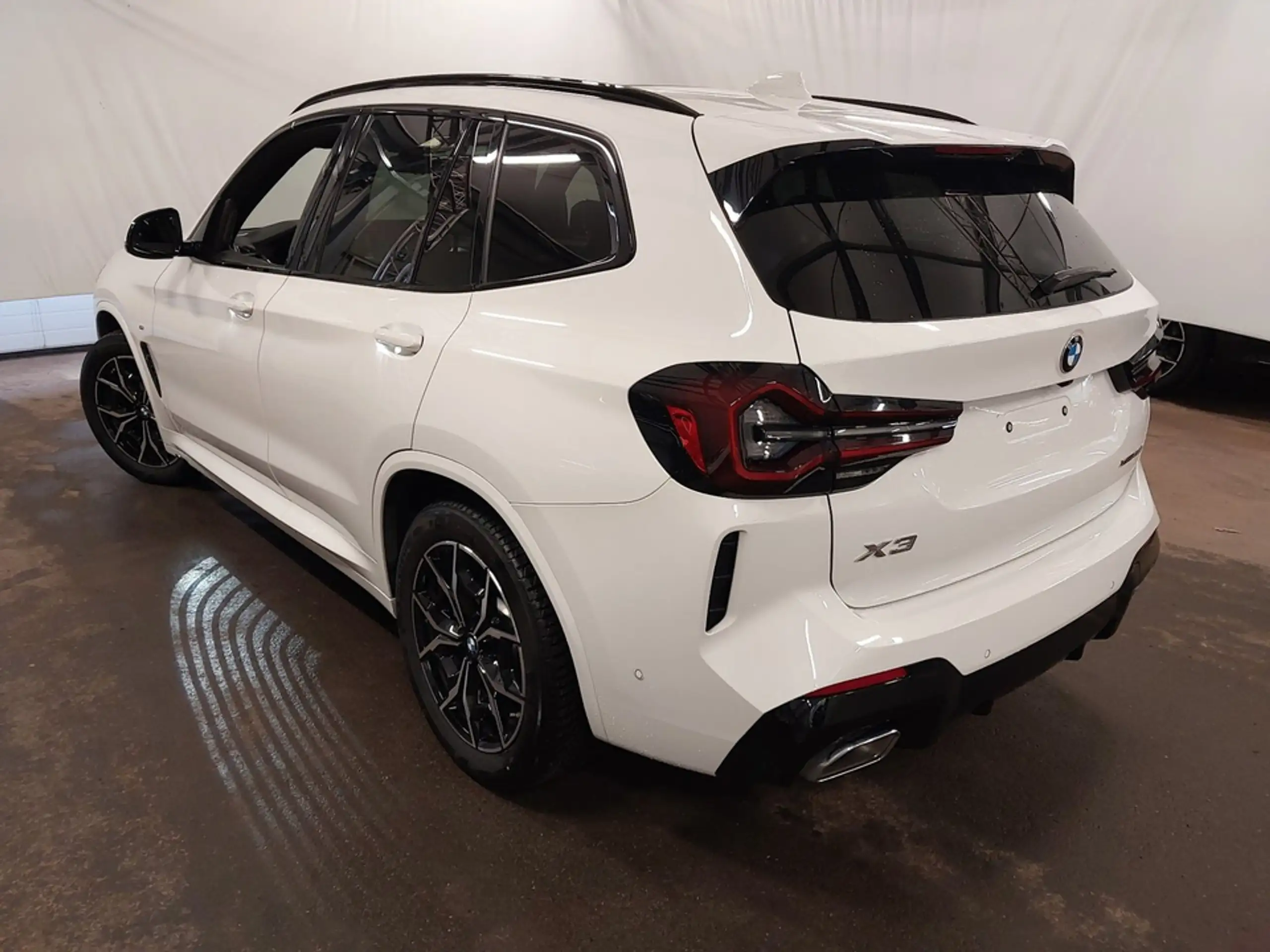 BMW - X3