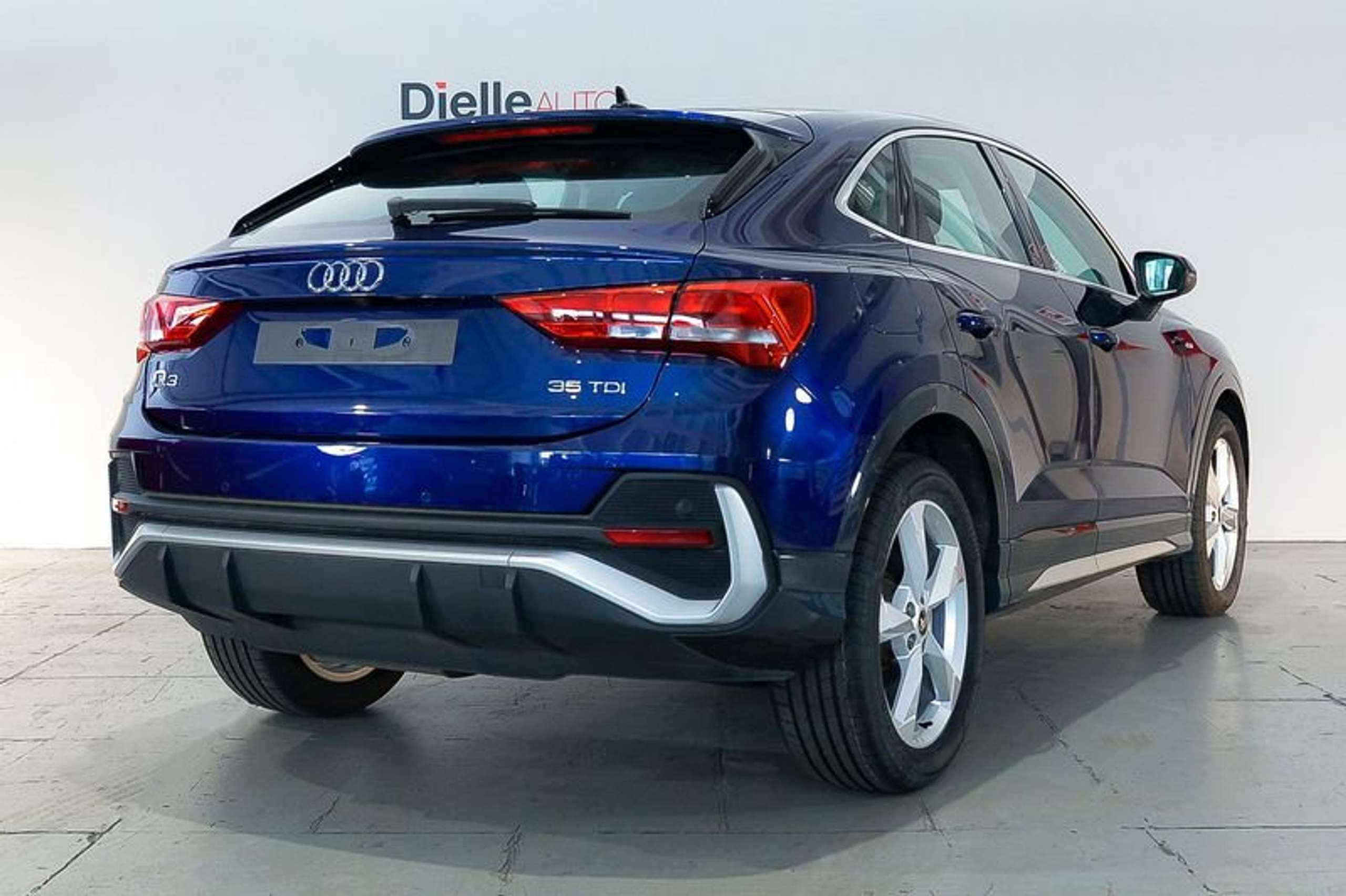 Audi - Q3