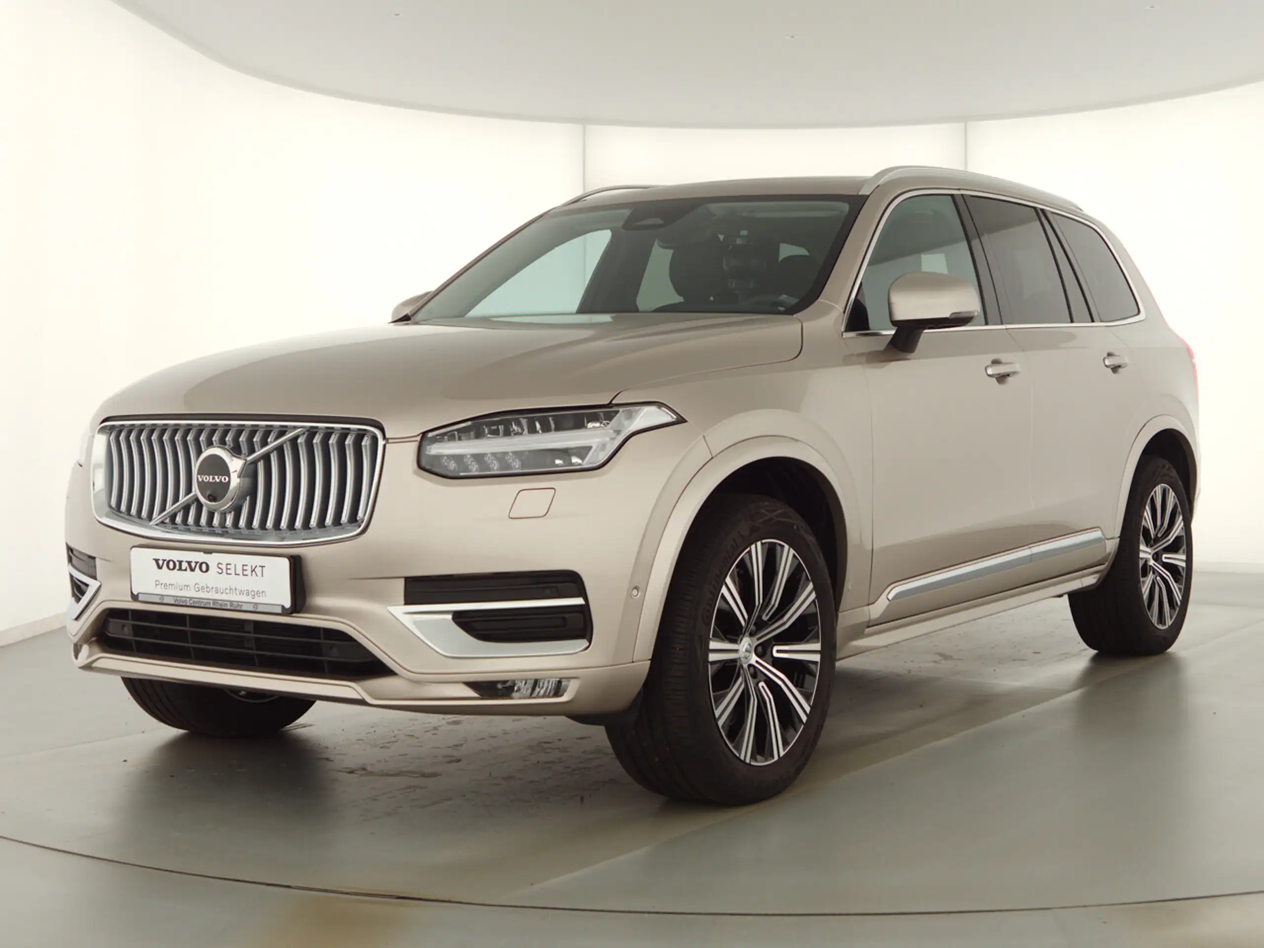 Volvo - XC90