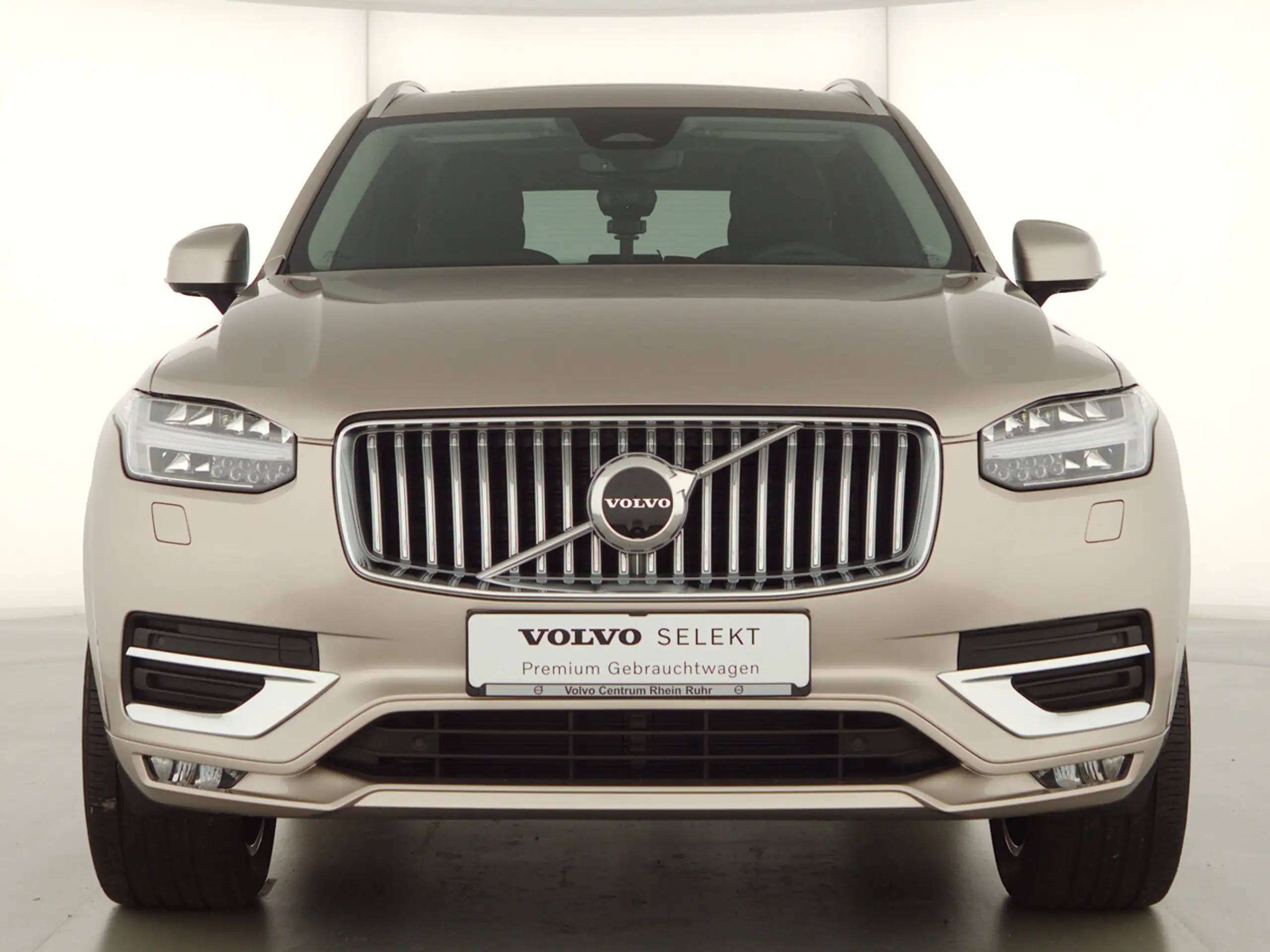 Volvo - XC90