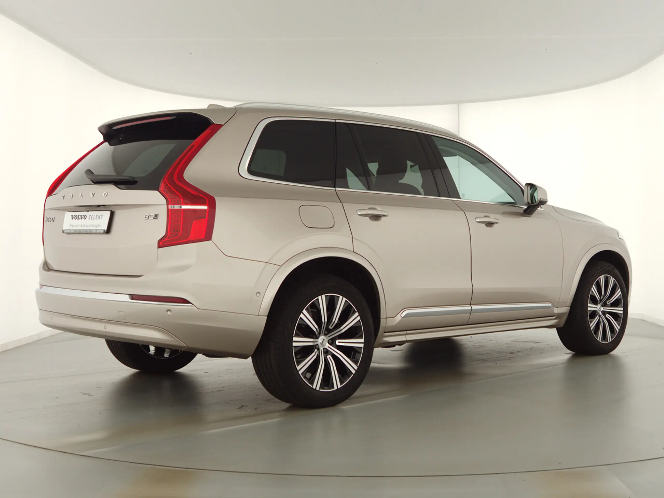 Volvo - XC90