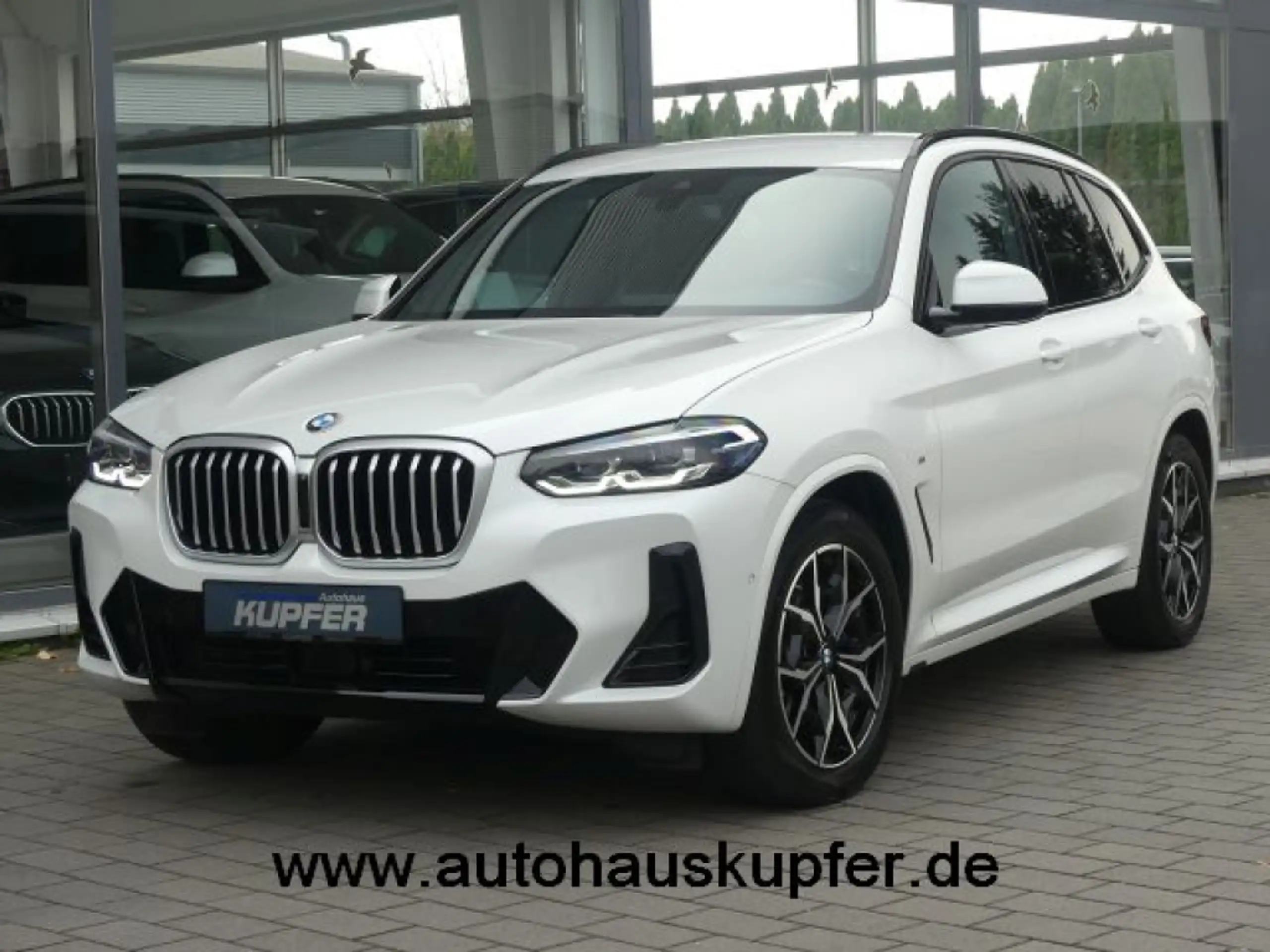 BMW - X3