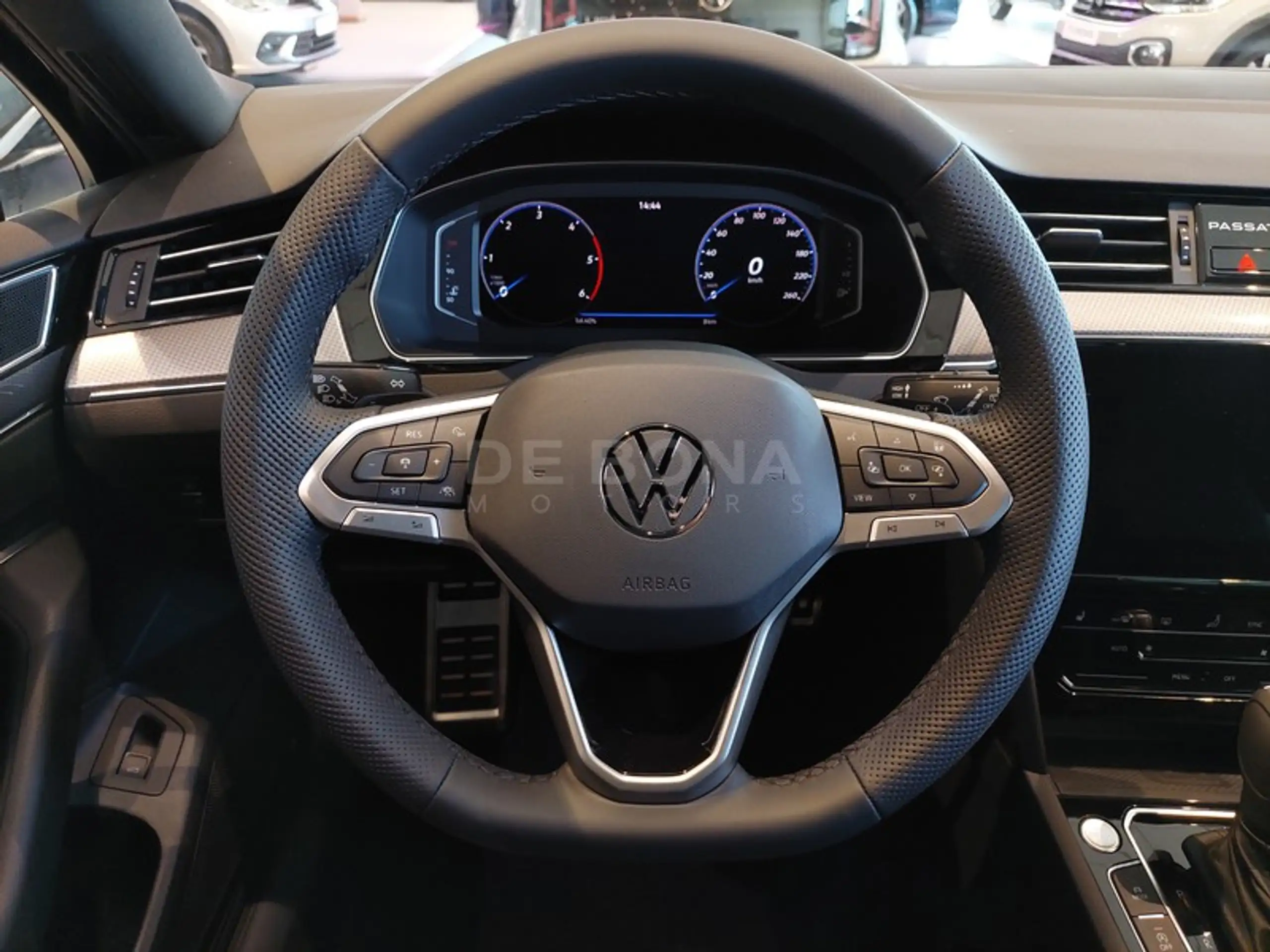 Volkswagen - Passat Alltrack