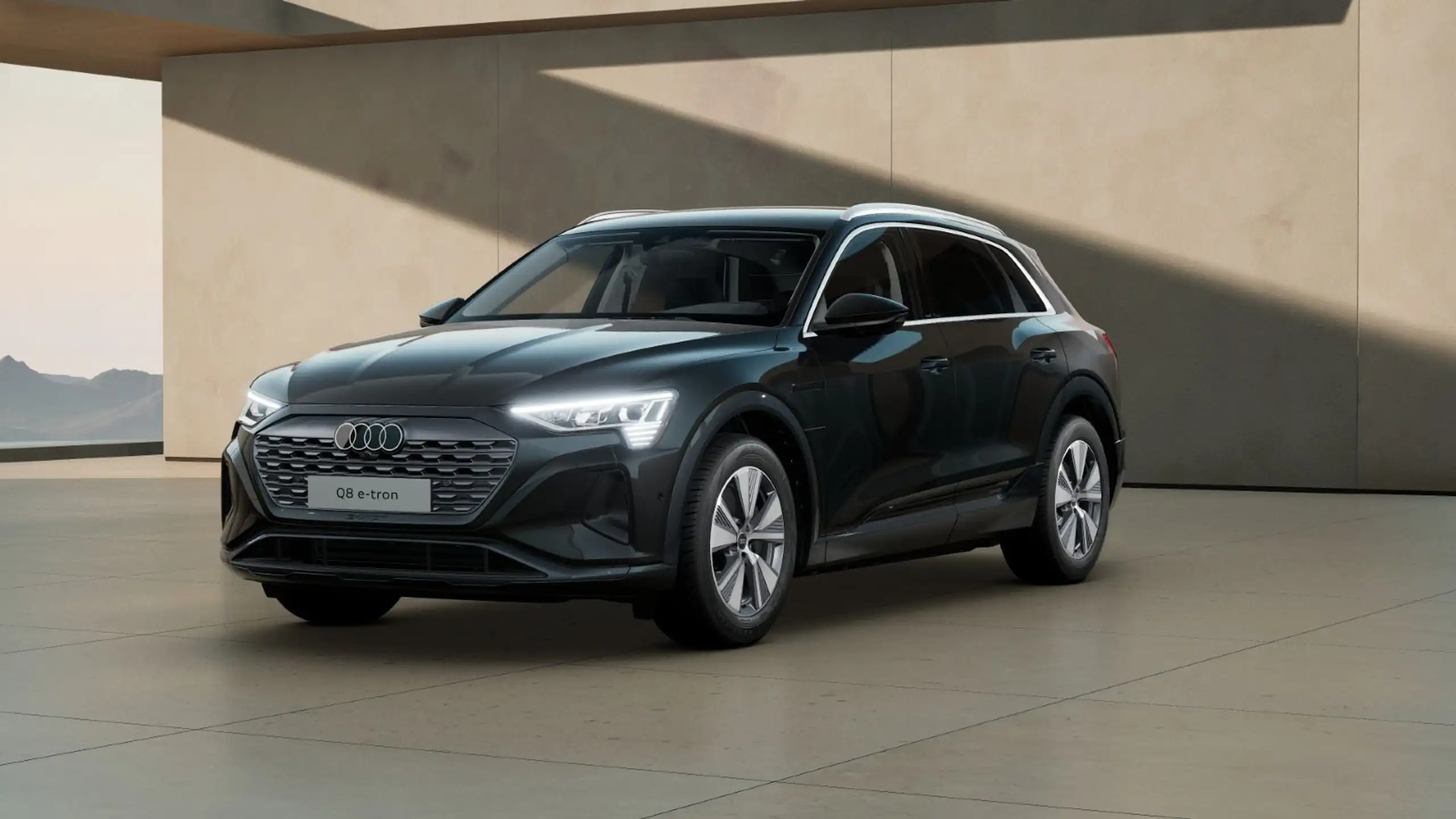 Audi - Q8 e-tron