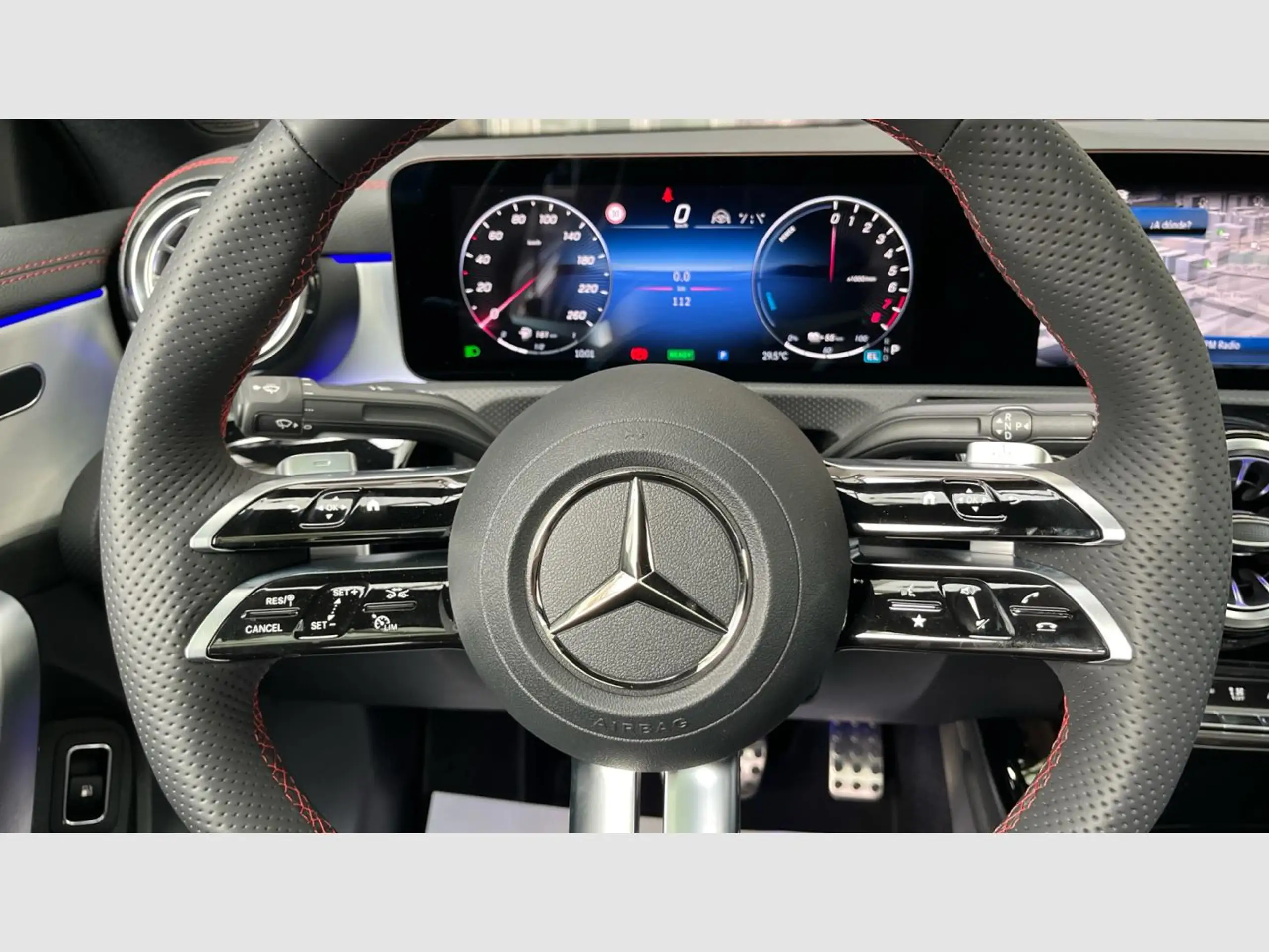 Mercedes-Benz - CLA 250