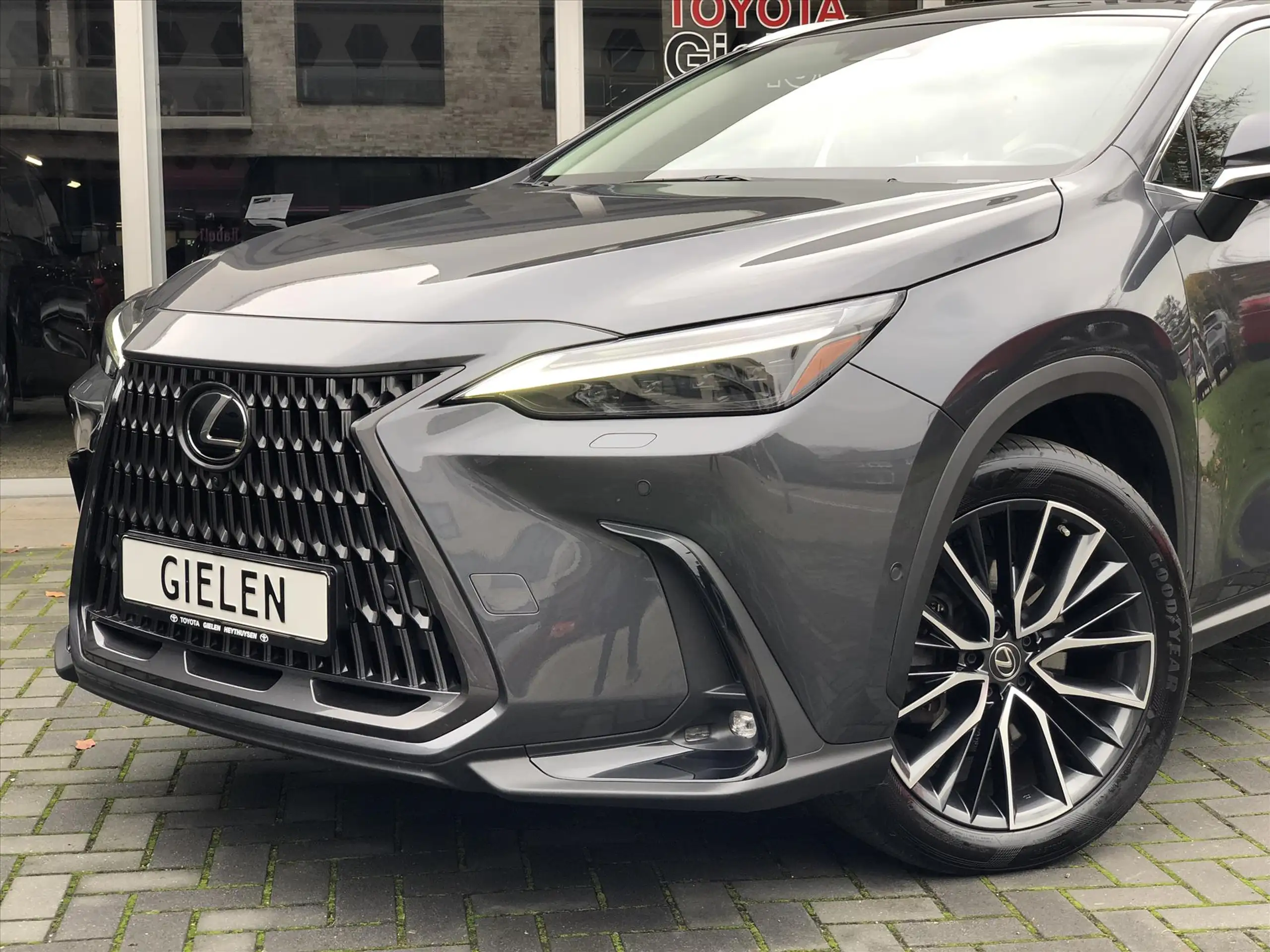 Lexus - NX 350h