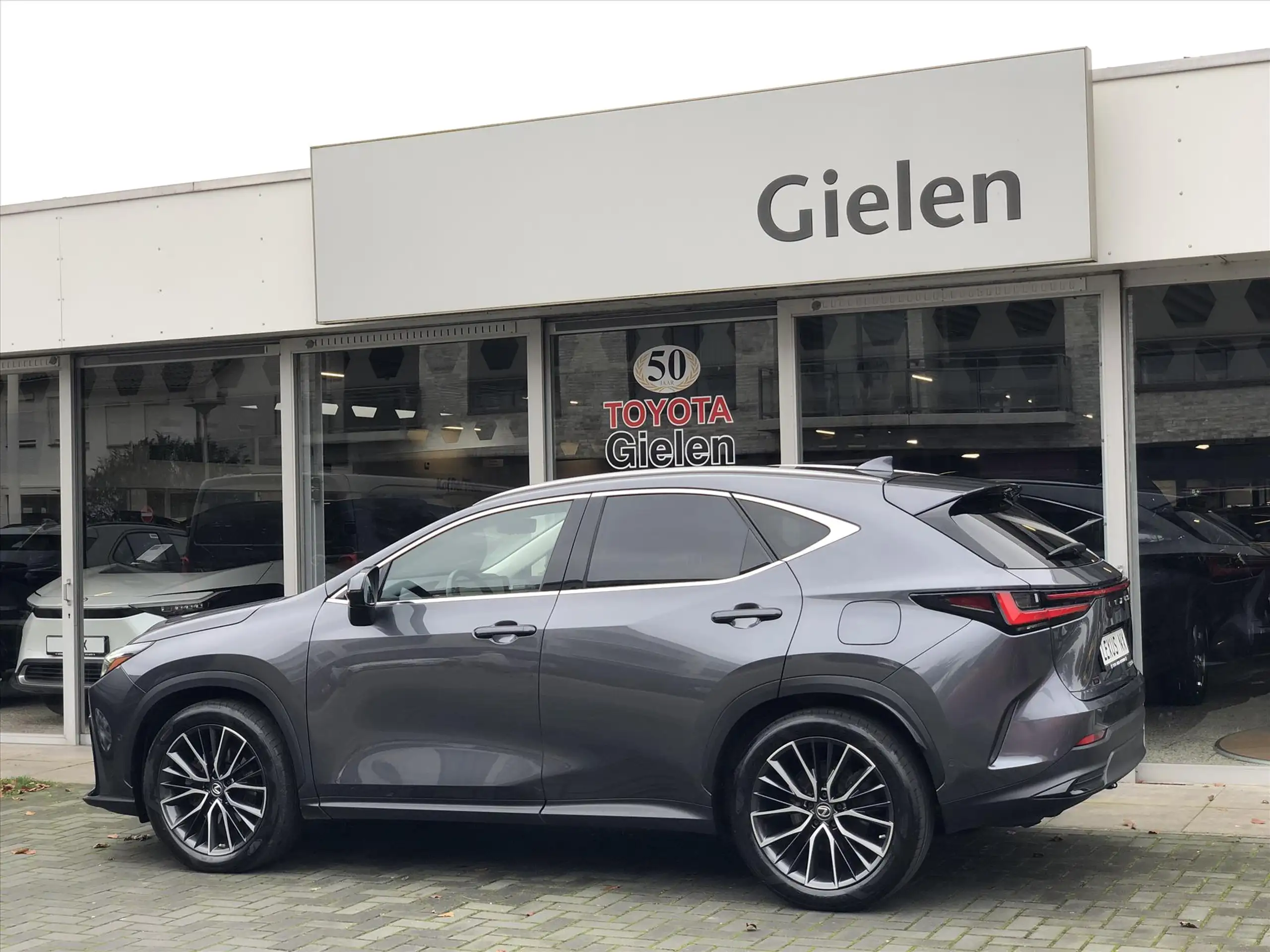 Lexus - NX 350h