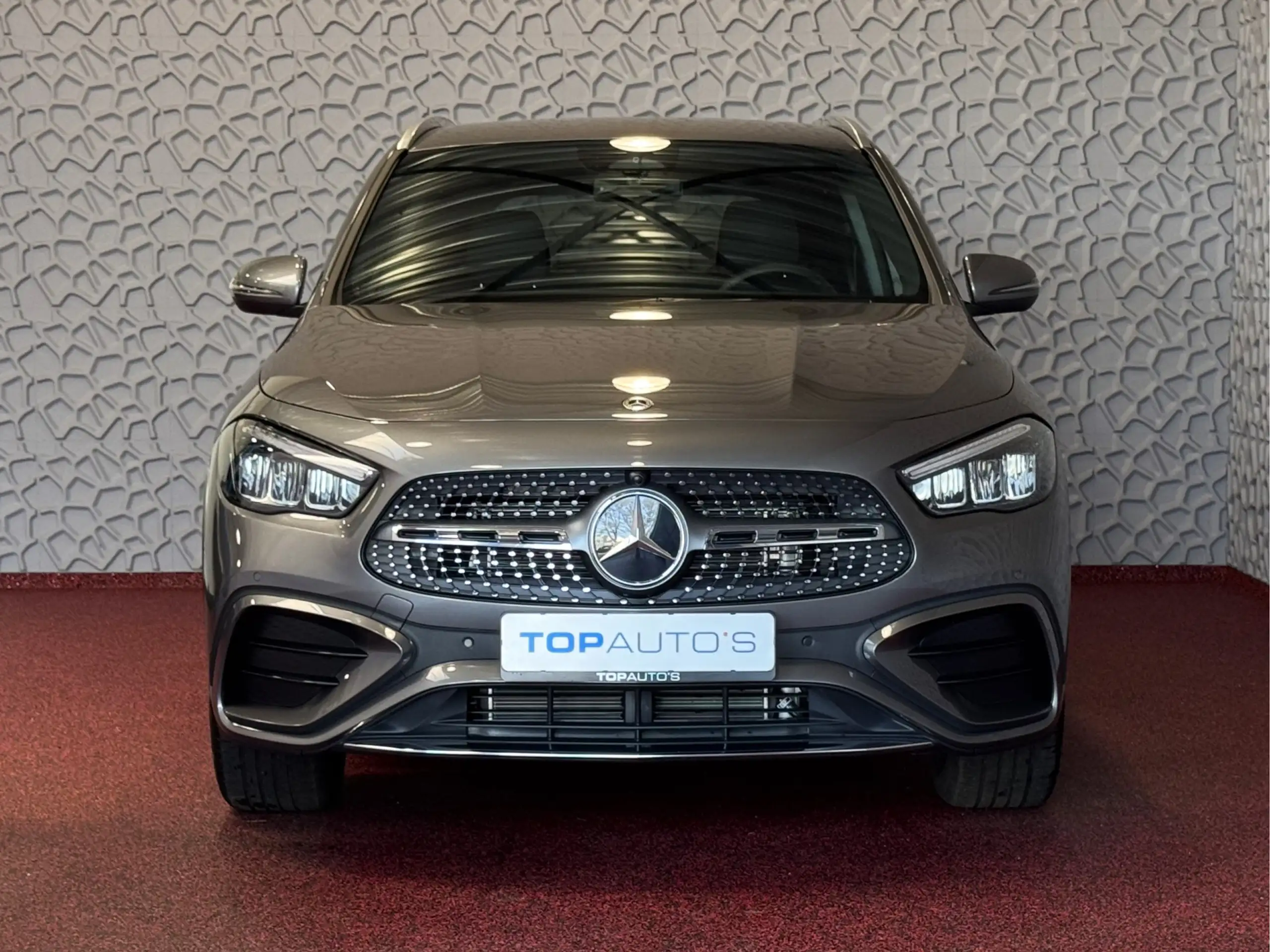 Mercedes-Benz - GLA 250