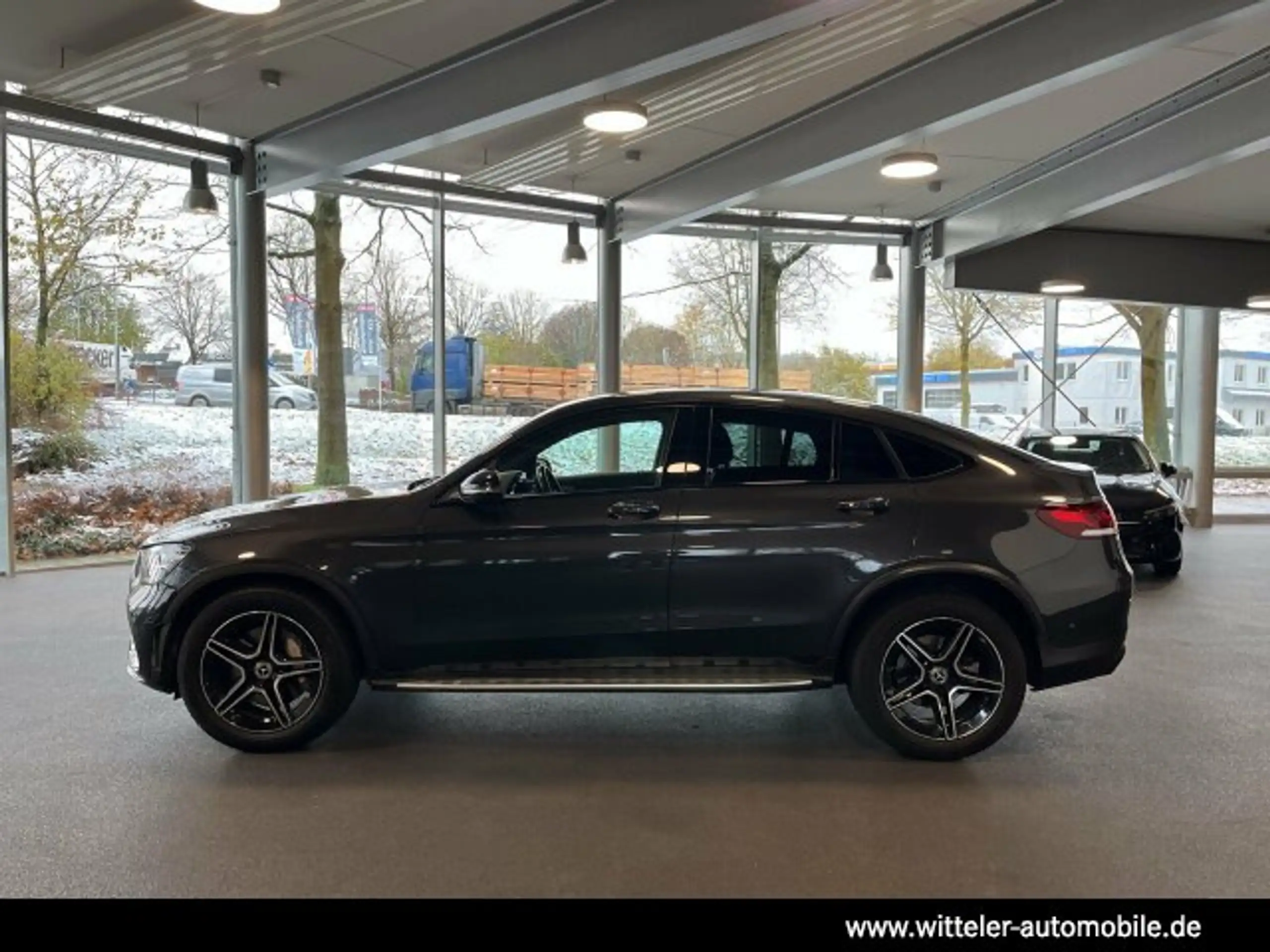 Mercedes-Benz - GLC 400