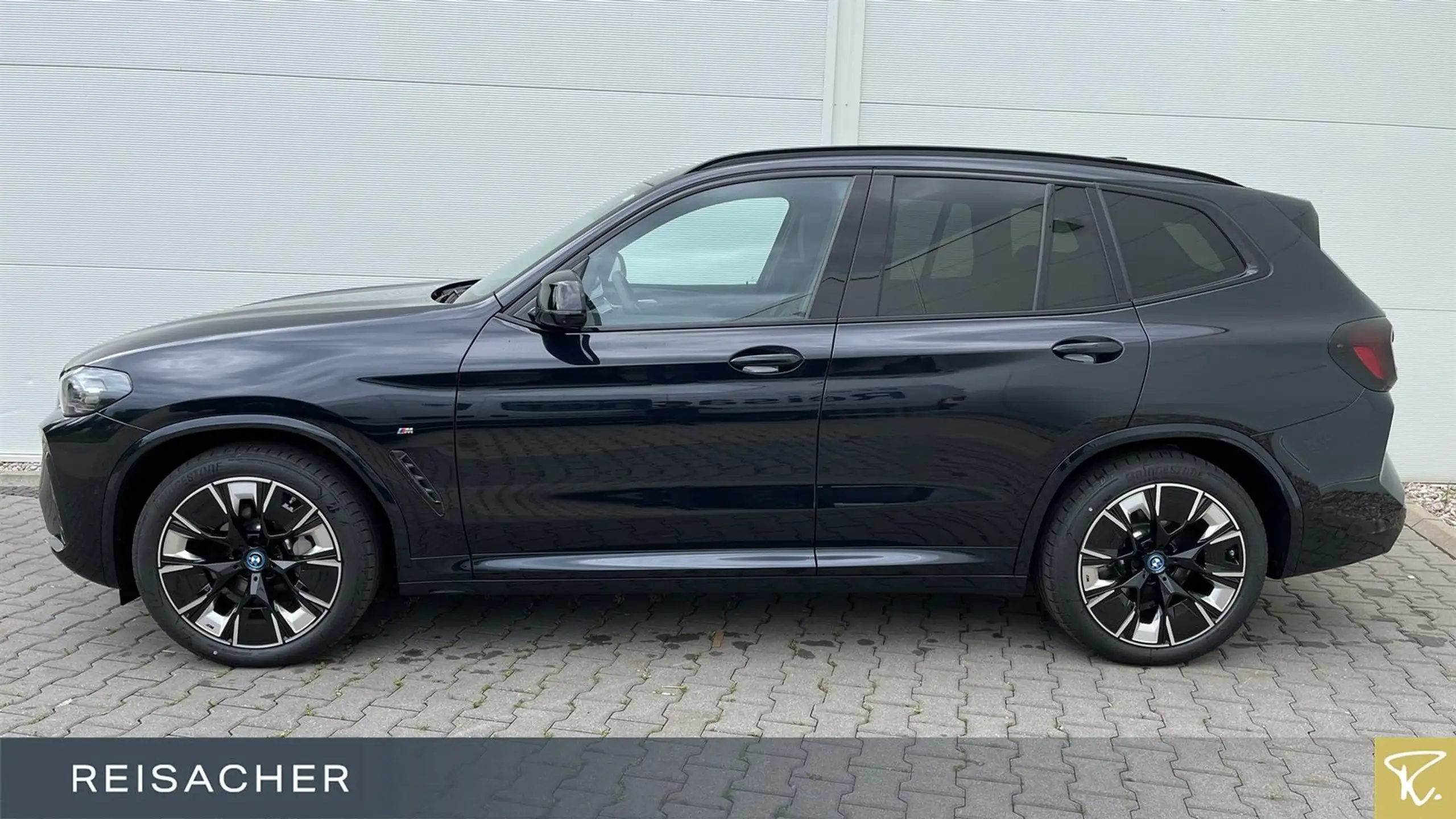 BMW - iX3