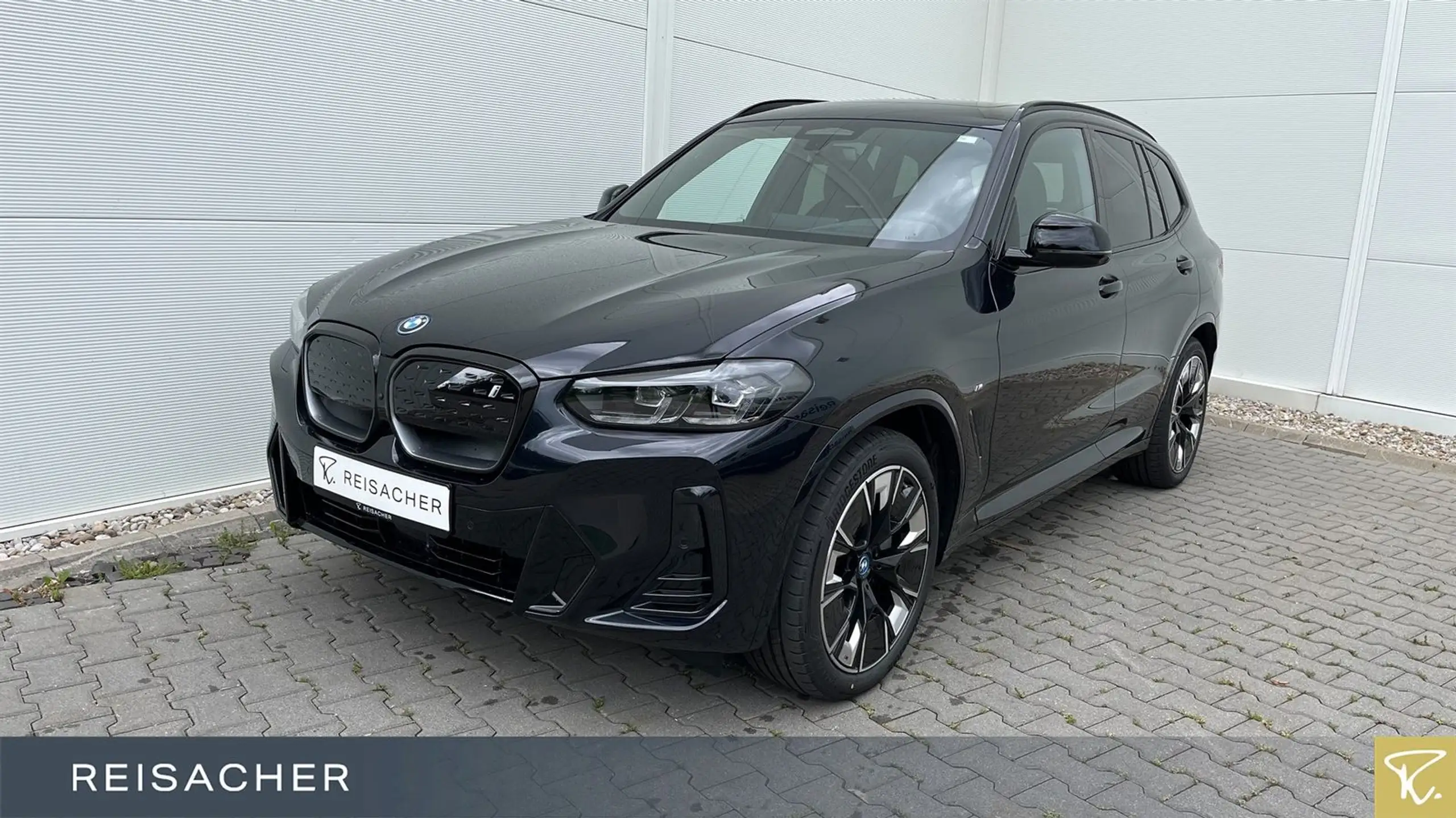 BMW iX3 2024