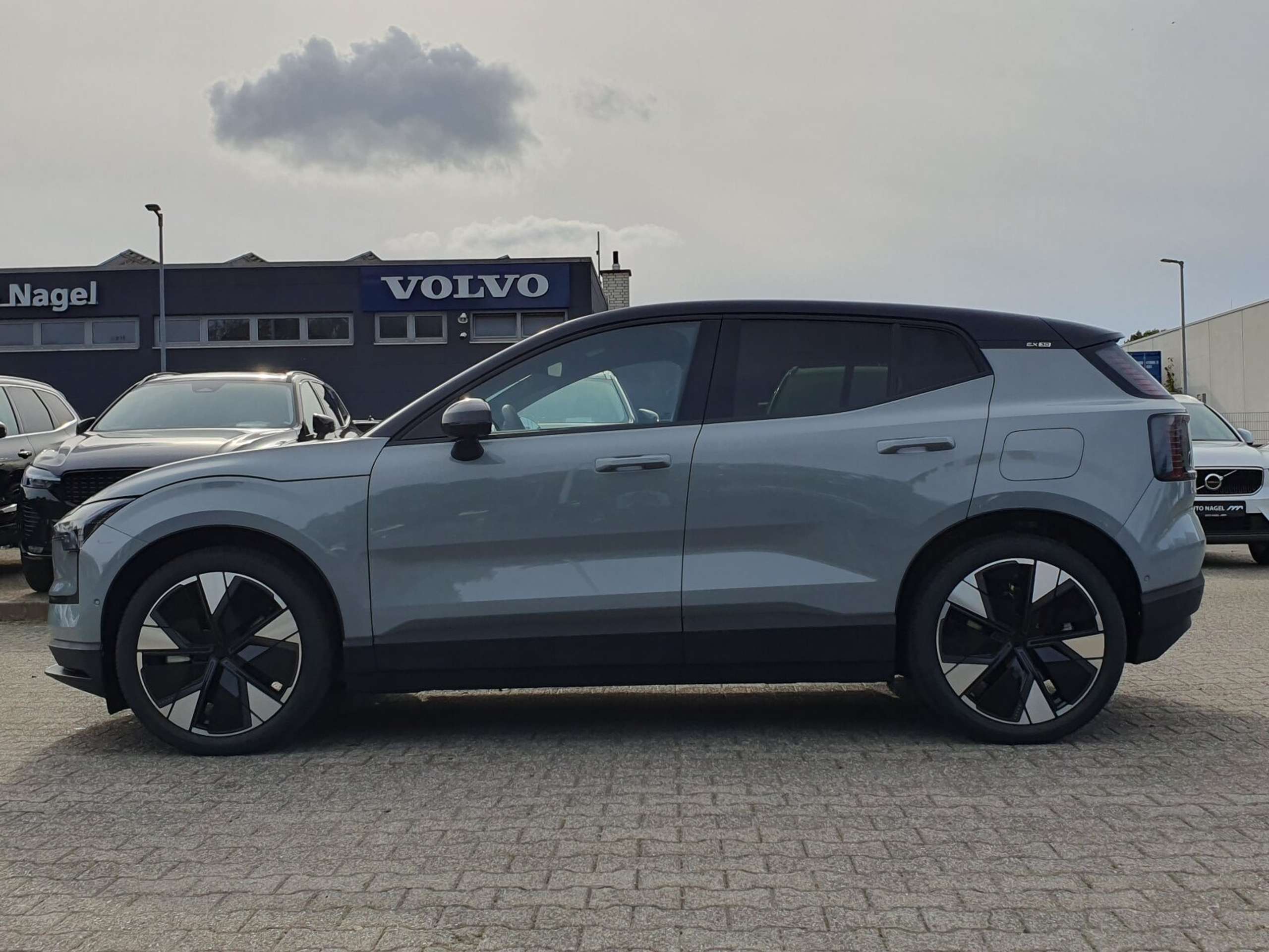 Volvo - EX30