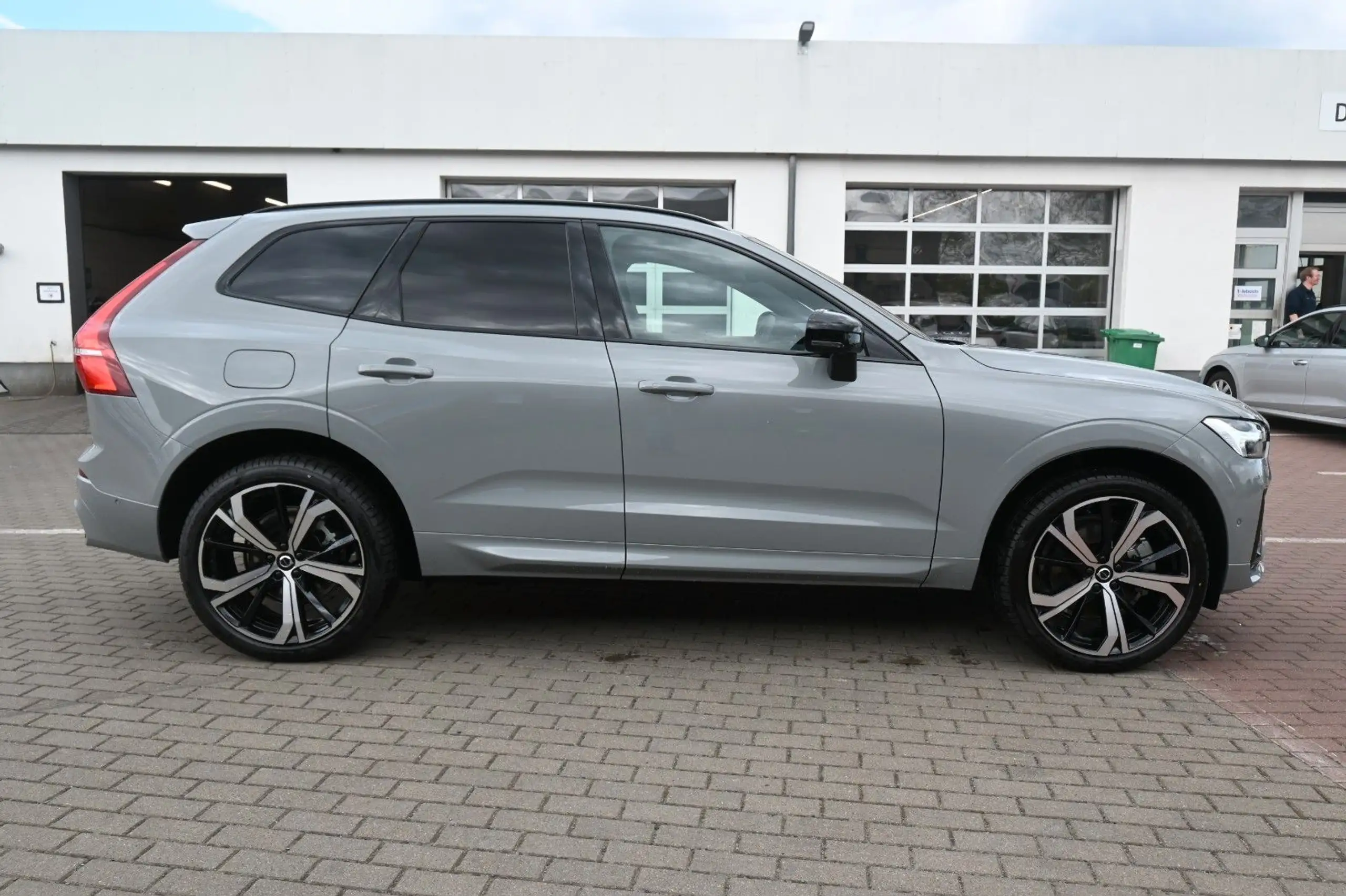 Volvo - XC60