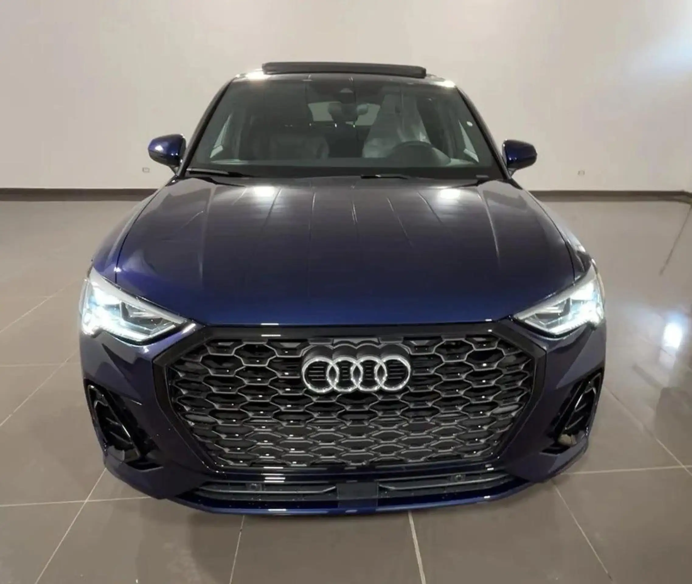 Audi - Q3