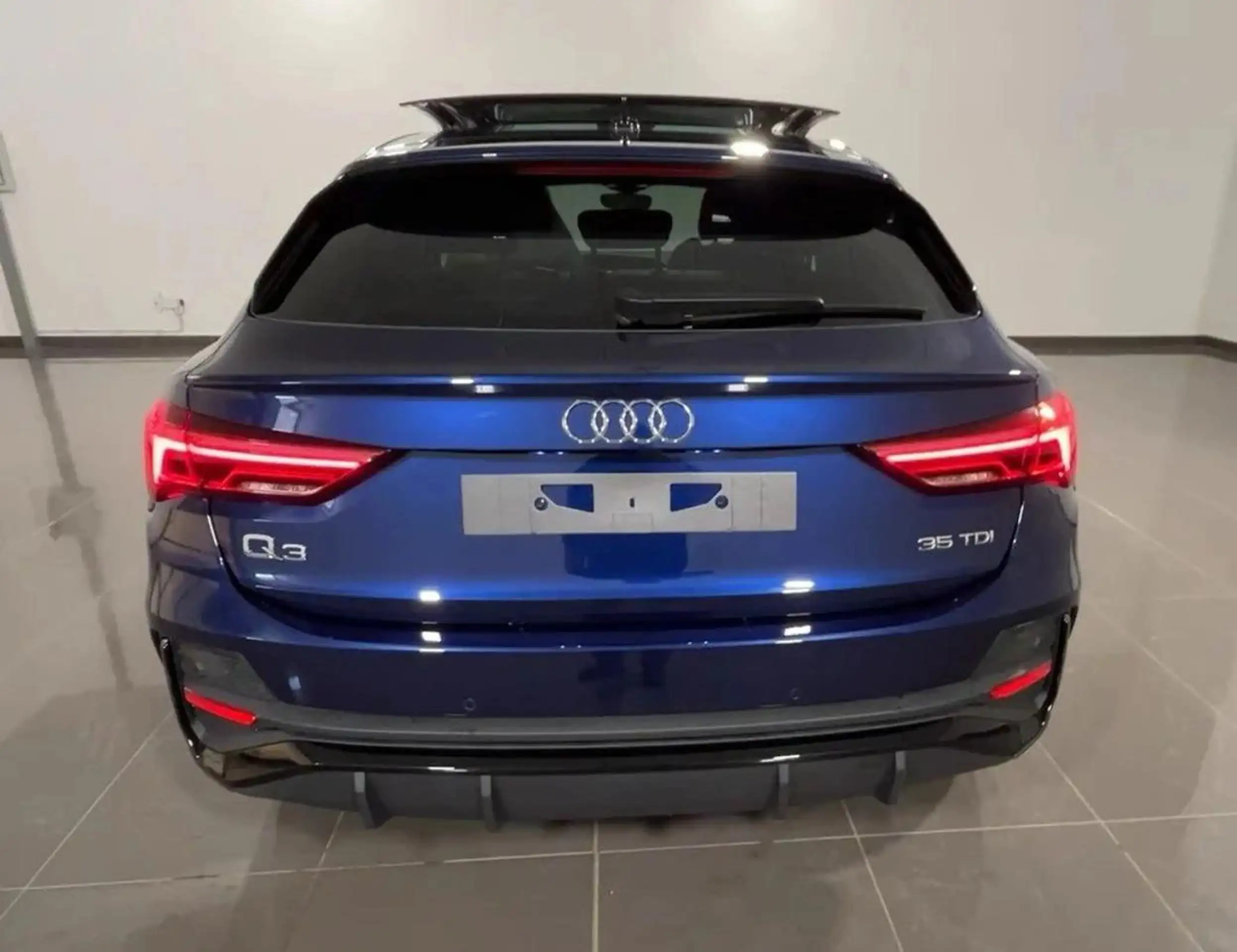 Audi - Q3