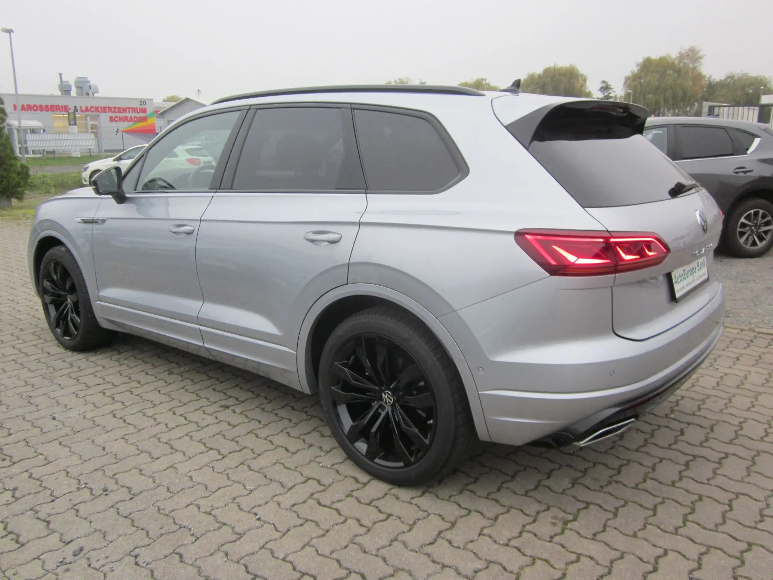 Volkswagen - Touareg