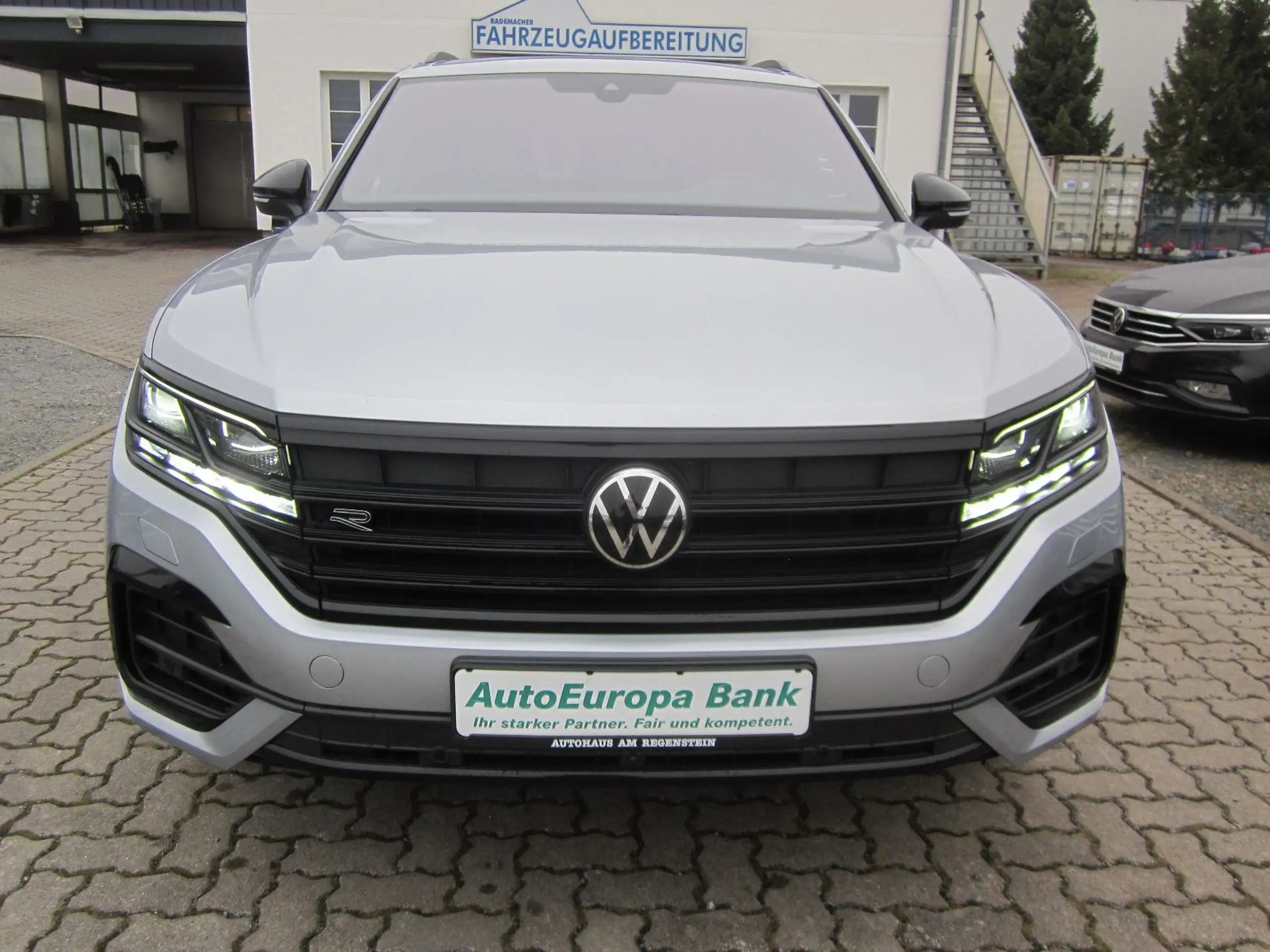 Volkswagen - Touareg