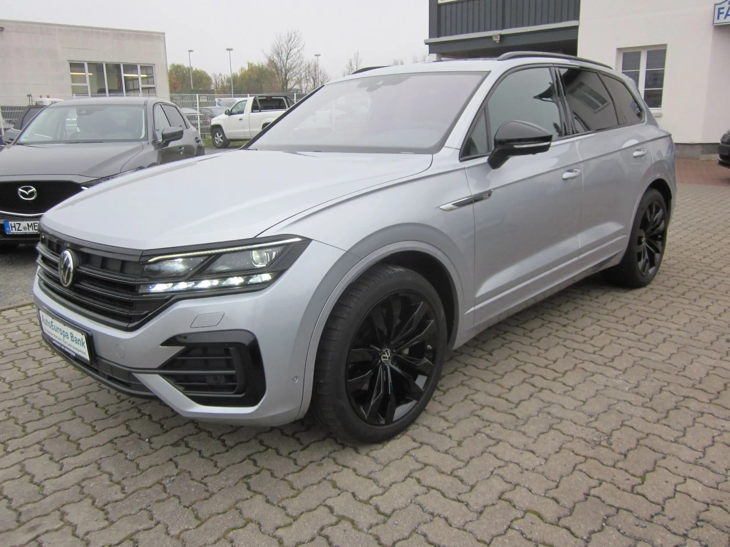 Volkswagen - Touareg