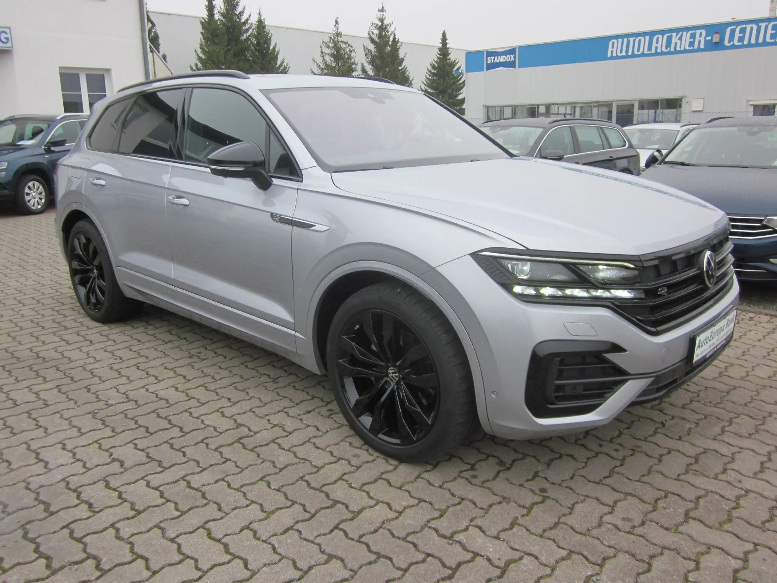 Volkswagen - Touareg