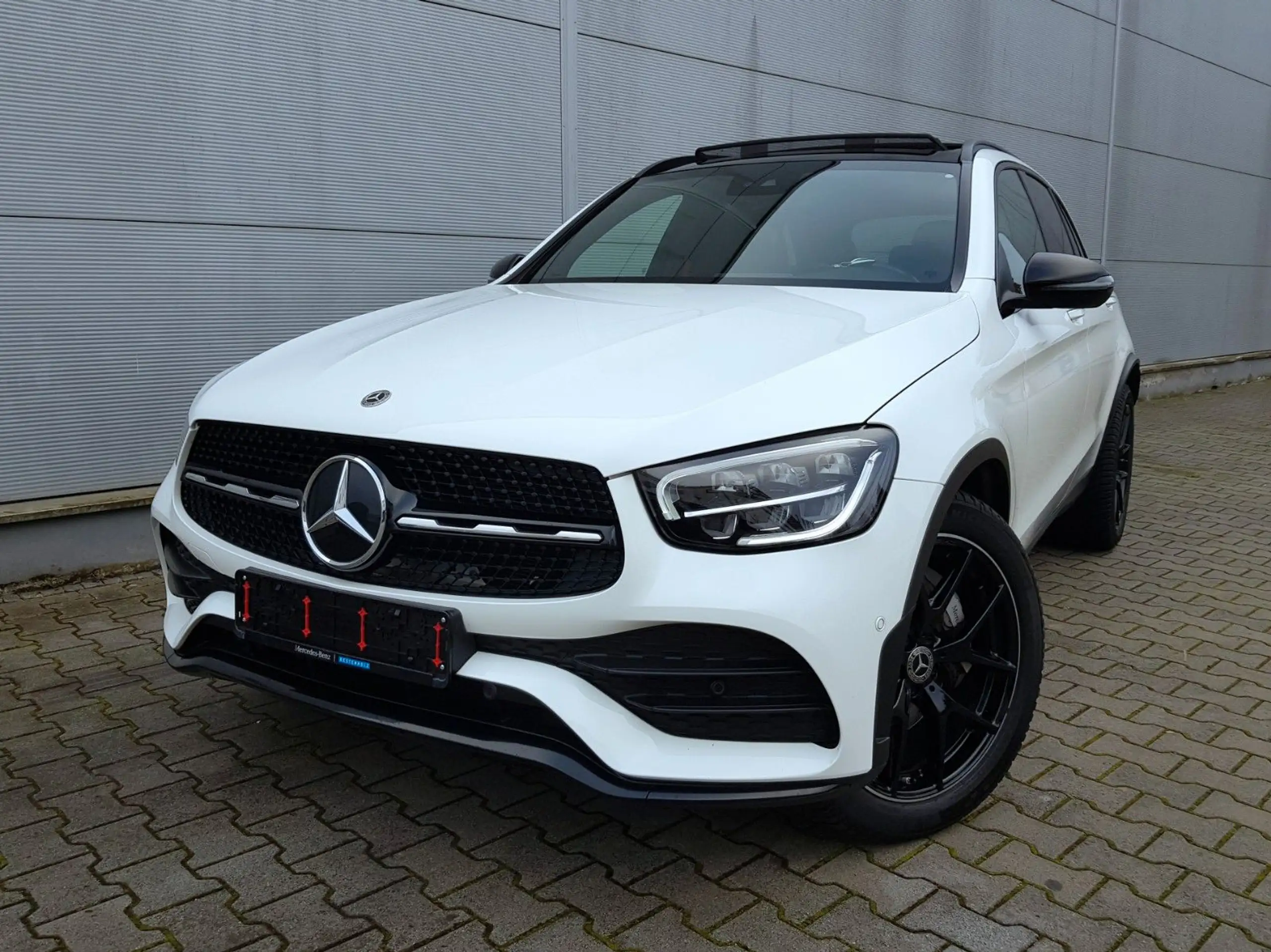 Mercedes-Benz - GLC 400