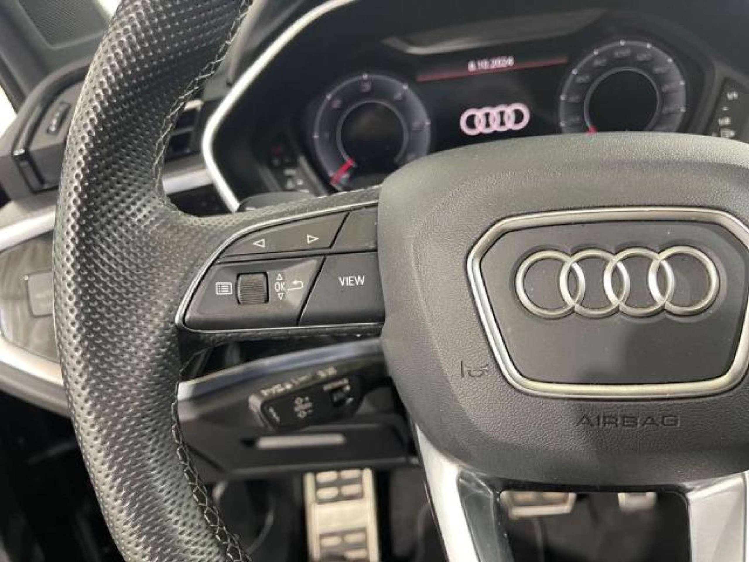 Audi - Q3