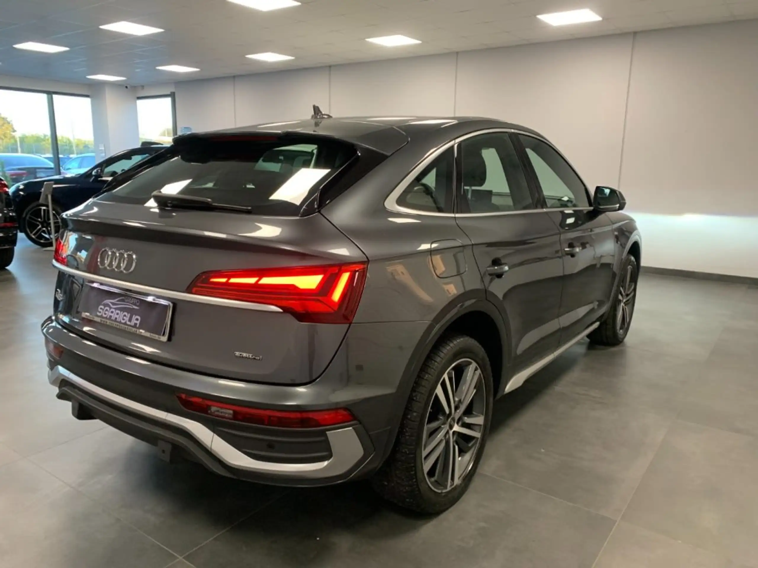 Audi - Q5