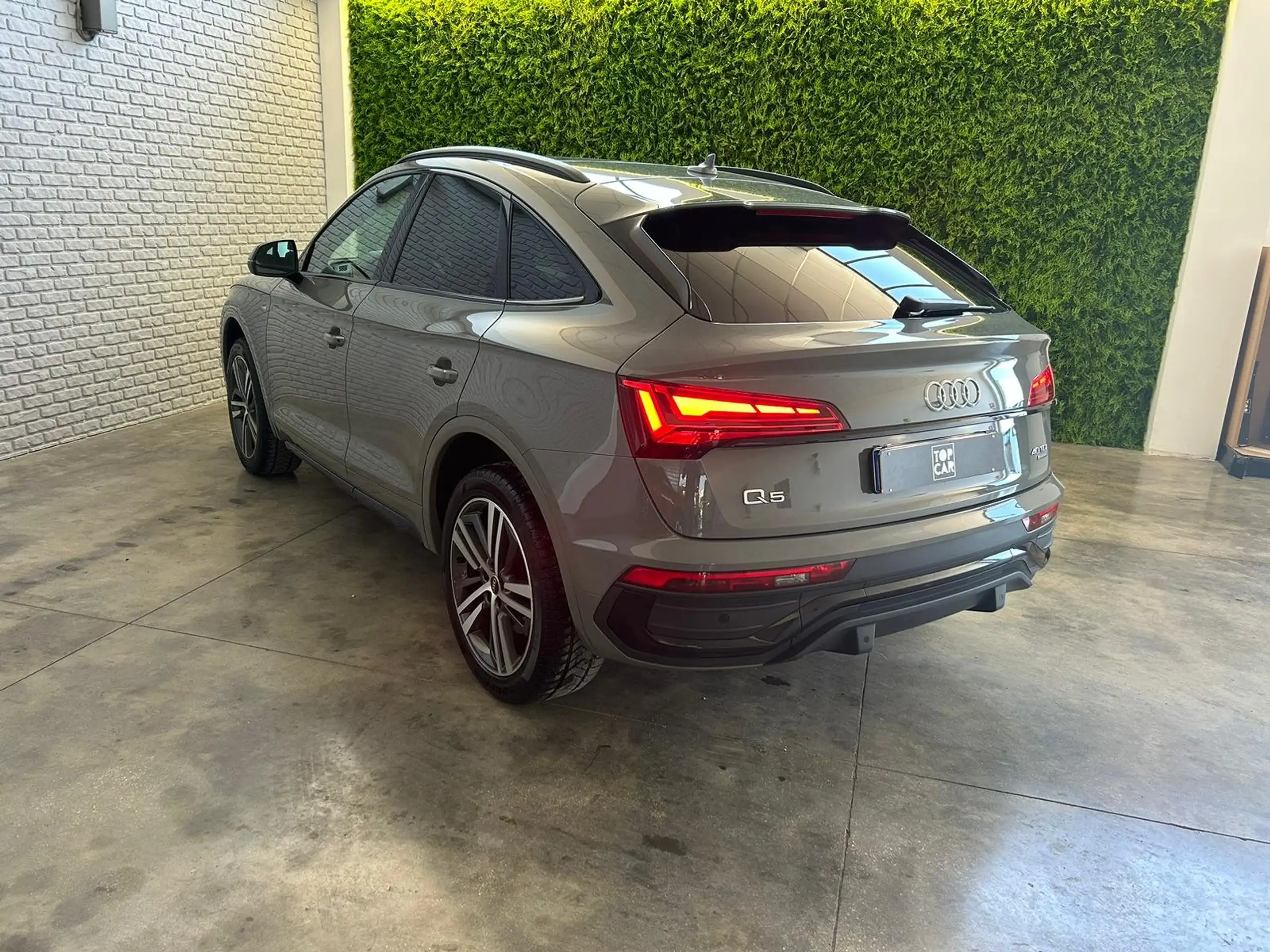 Audi - Q5