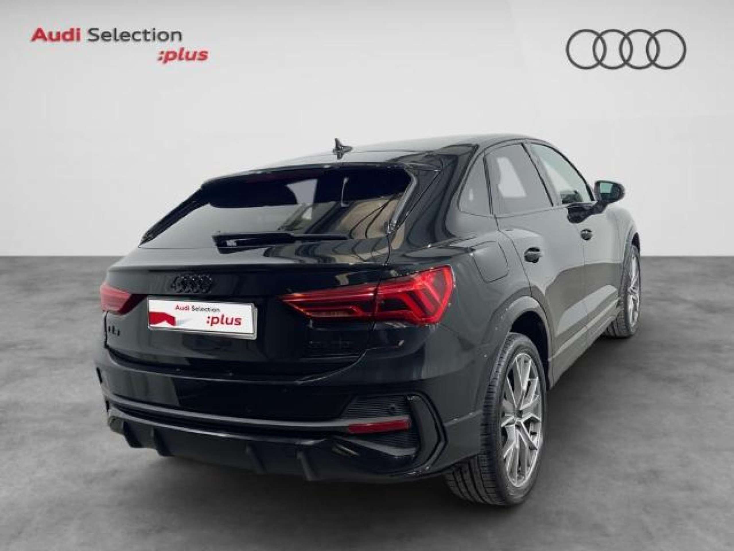 Audi - Q3