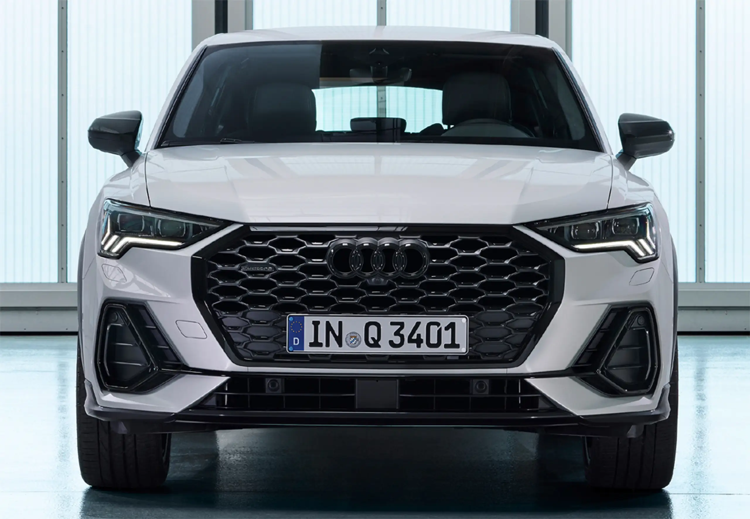 Audi - Q3