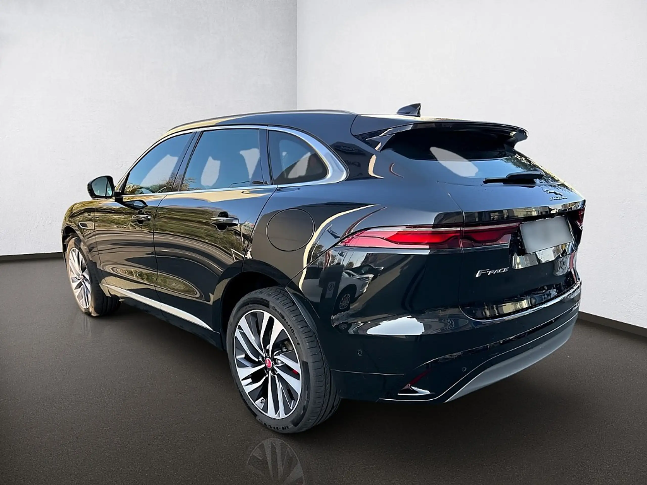 Jaguar - F-Pace